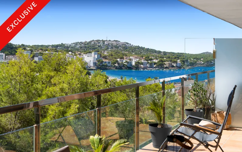 Attico esclusivo con vista panoramica sul mare e sulle montagne