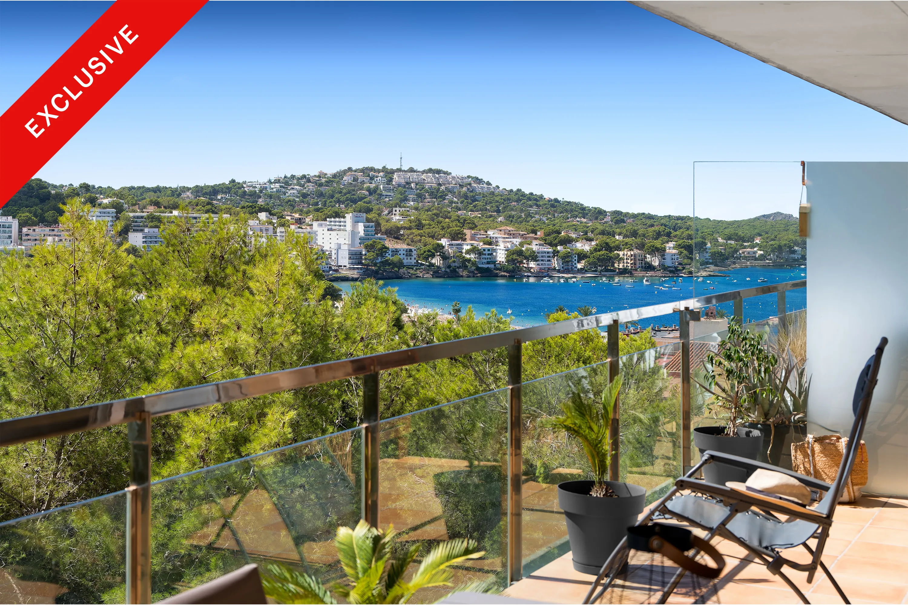 Eksklusiv penthouse med panoramaudsigt over havet og bjergene-1