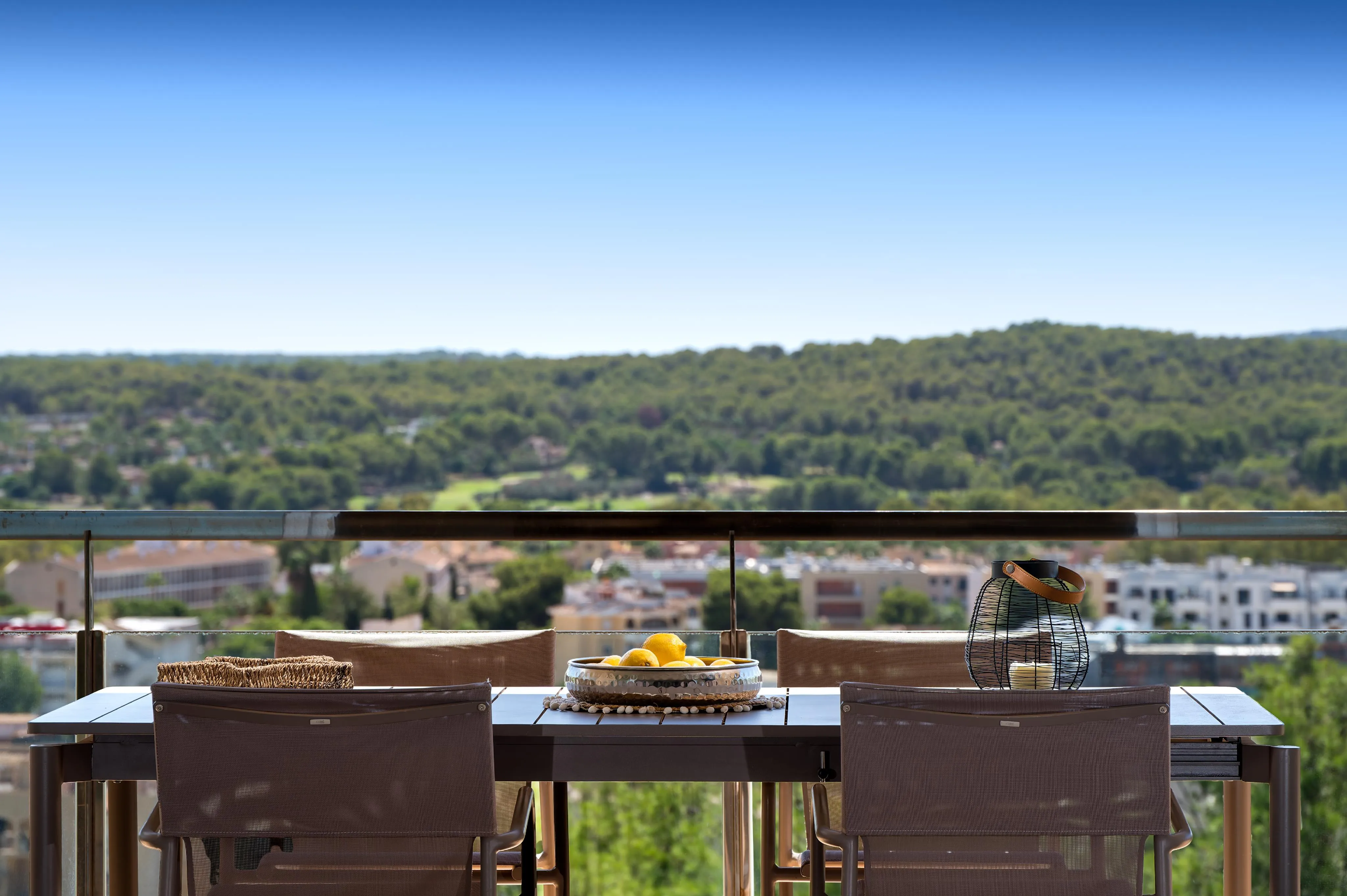 Exclusief penthouse met panoramisch uitzicht op de zee en de bergen-2