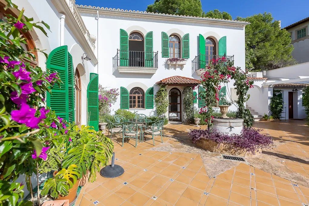 Renovated classic villa-19