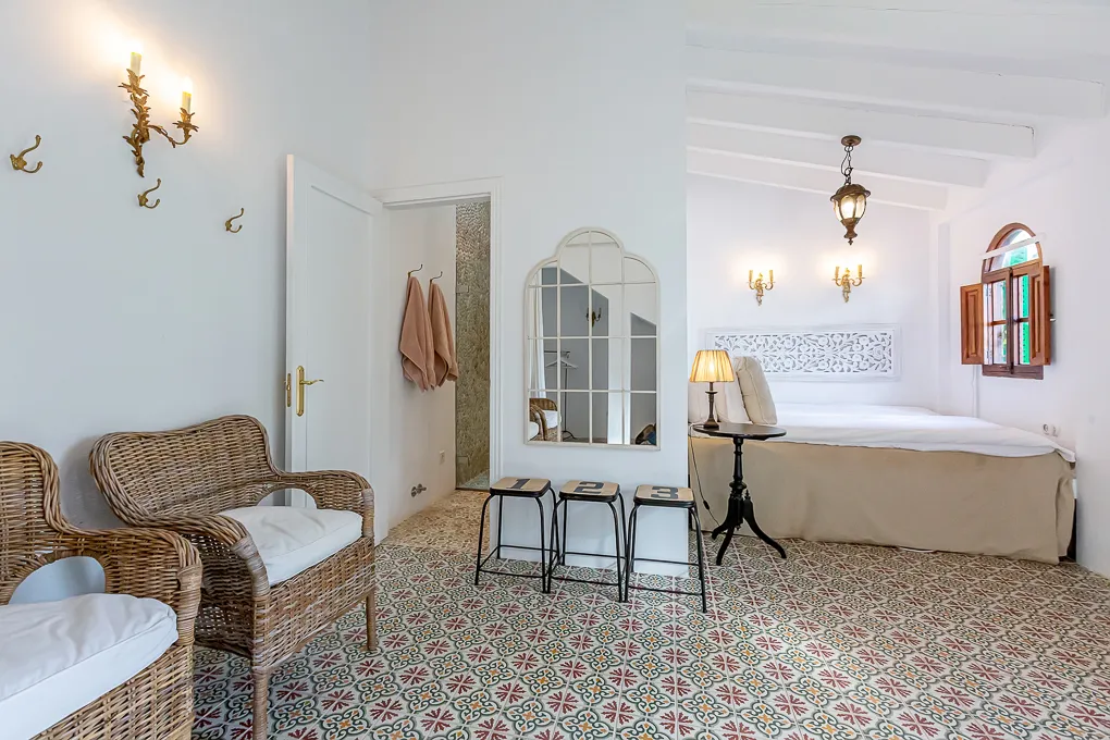 Renovated classic villa-13