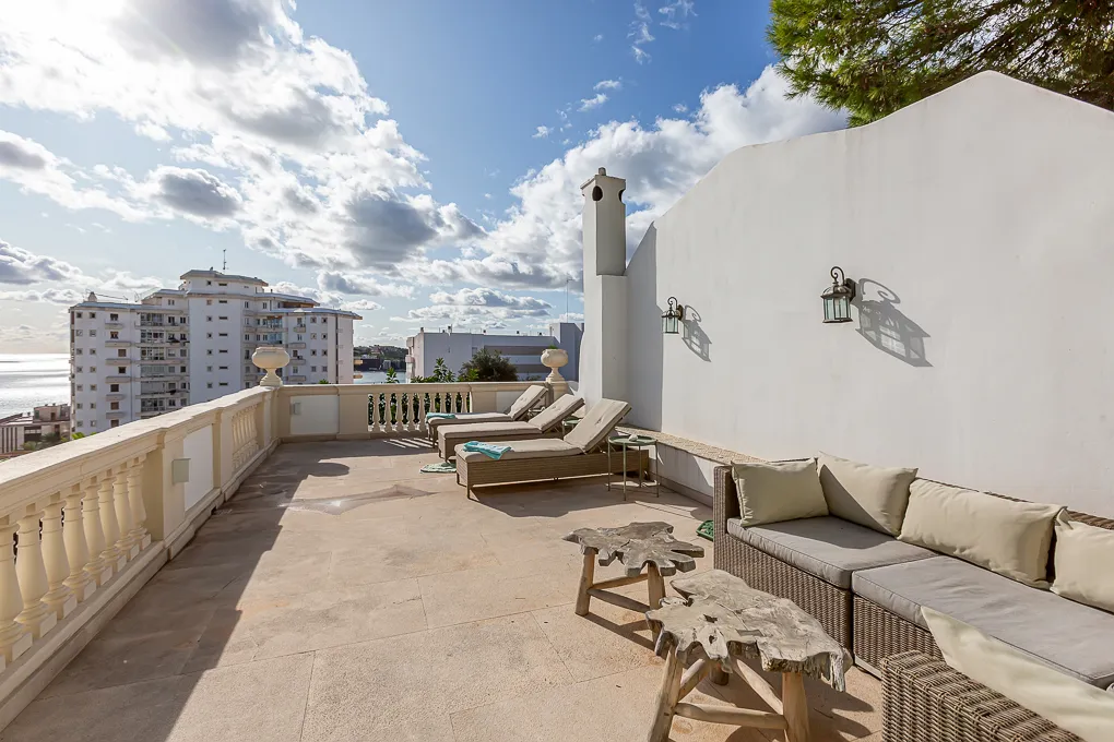 Renovated classic villa-15