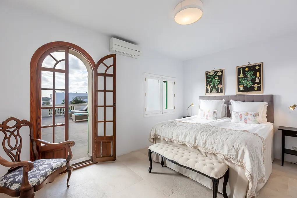 Renovated classic villa-7