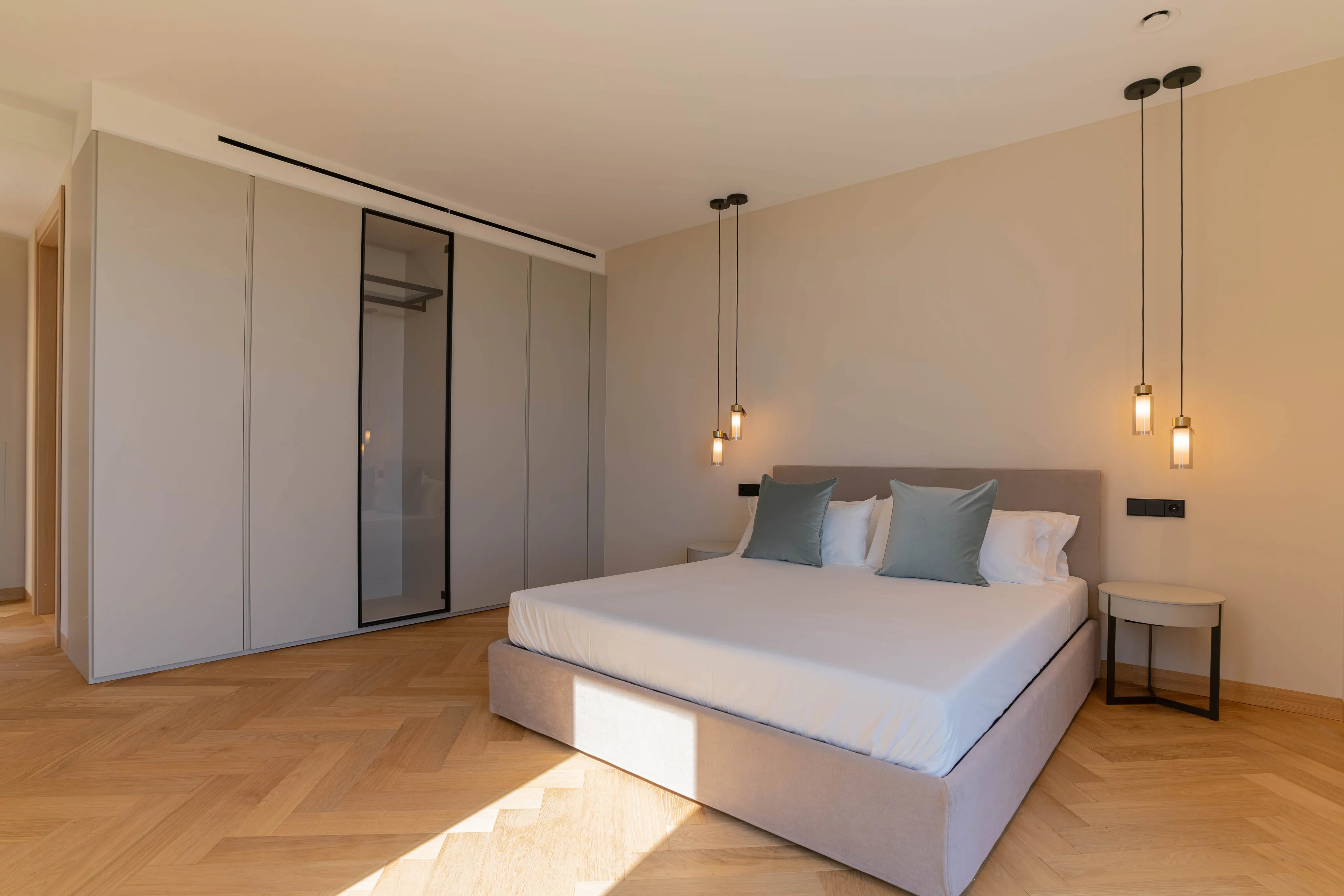 Amazing new villa with sea views-12