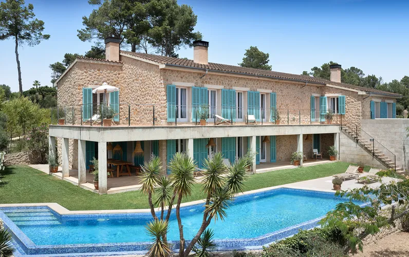 Design landhuis met prachtig uitzicht in Sineu