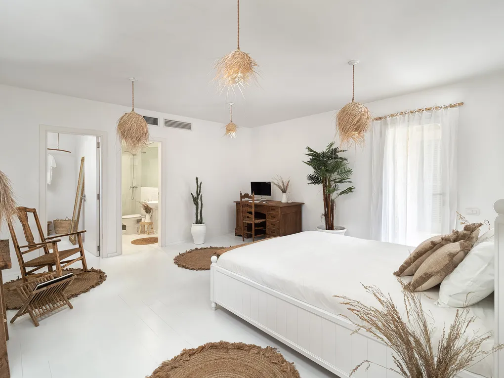 Design country house with magnificent views in Sineu-16