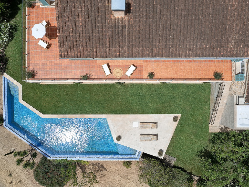 Design country house with magnificent views in Sineu-23