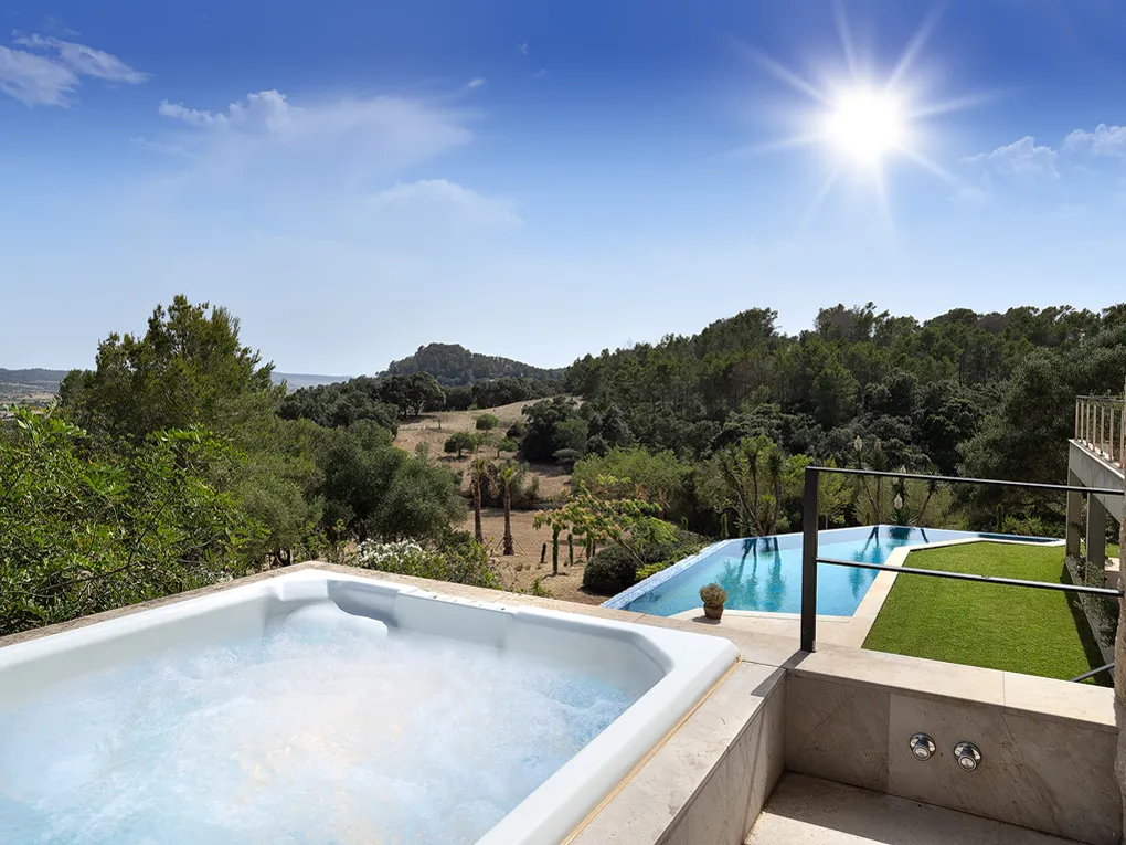 Design country house with magnificent views in Sineu-19