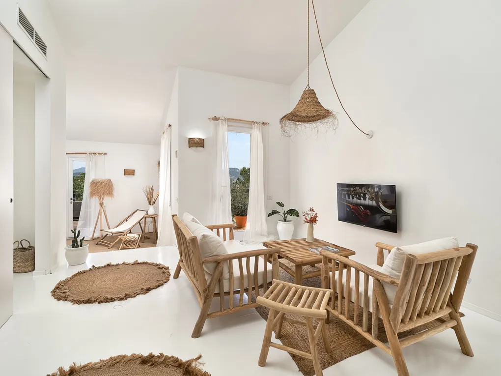 Design country house with magnificent views in Sineu-7