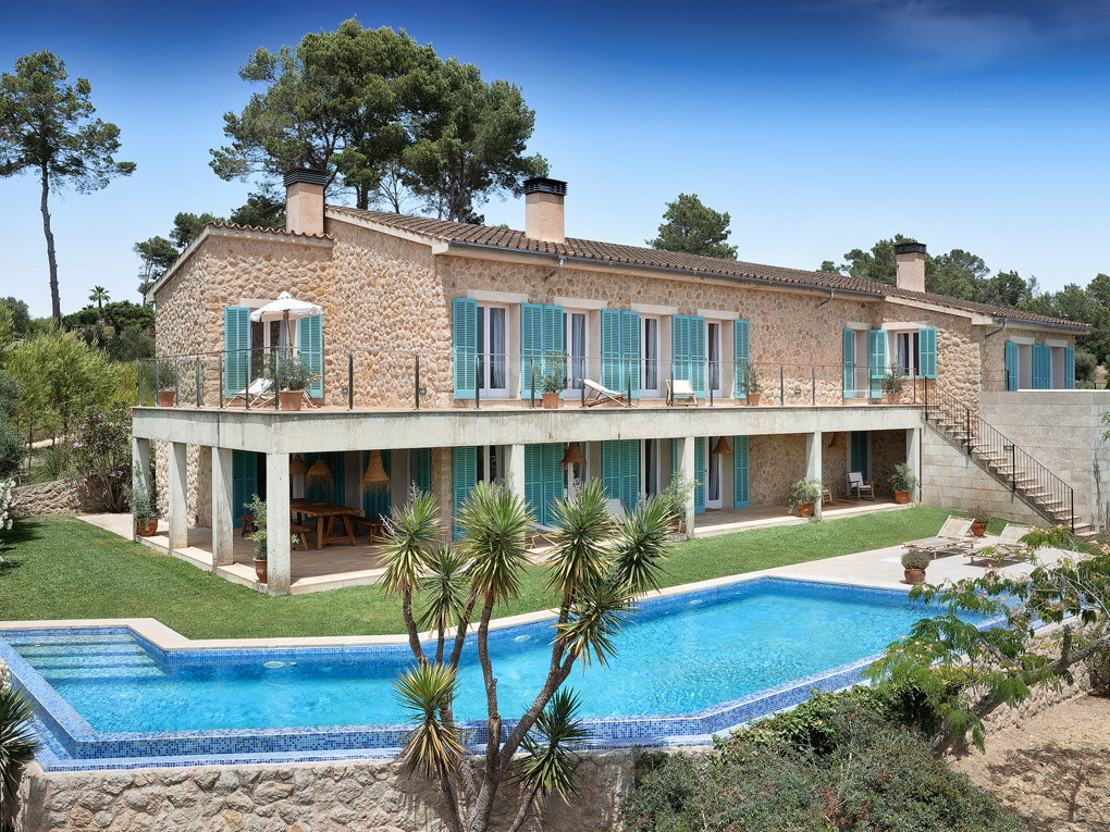 Maison de campagne design avec vue magnifique à Sineu
