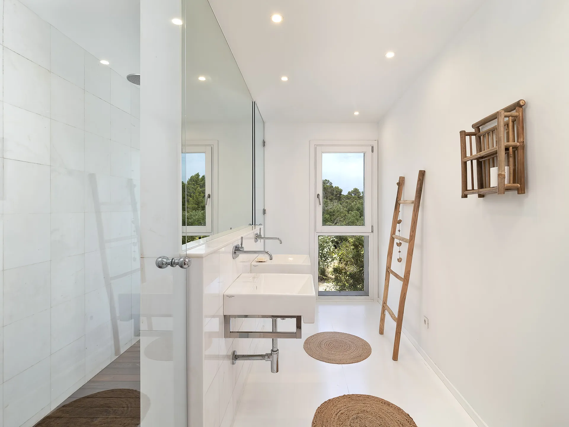 Designet landsted med storslået udsigt i Sineu-17