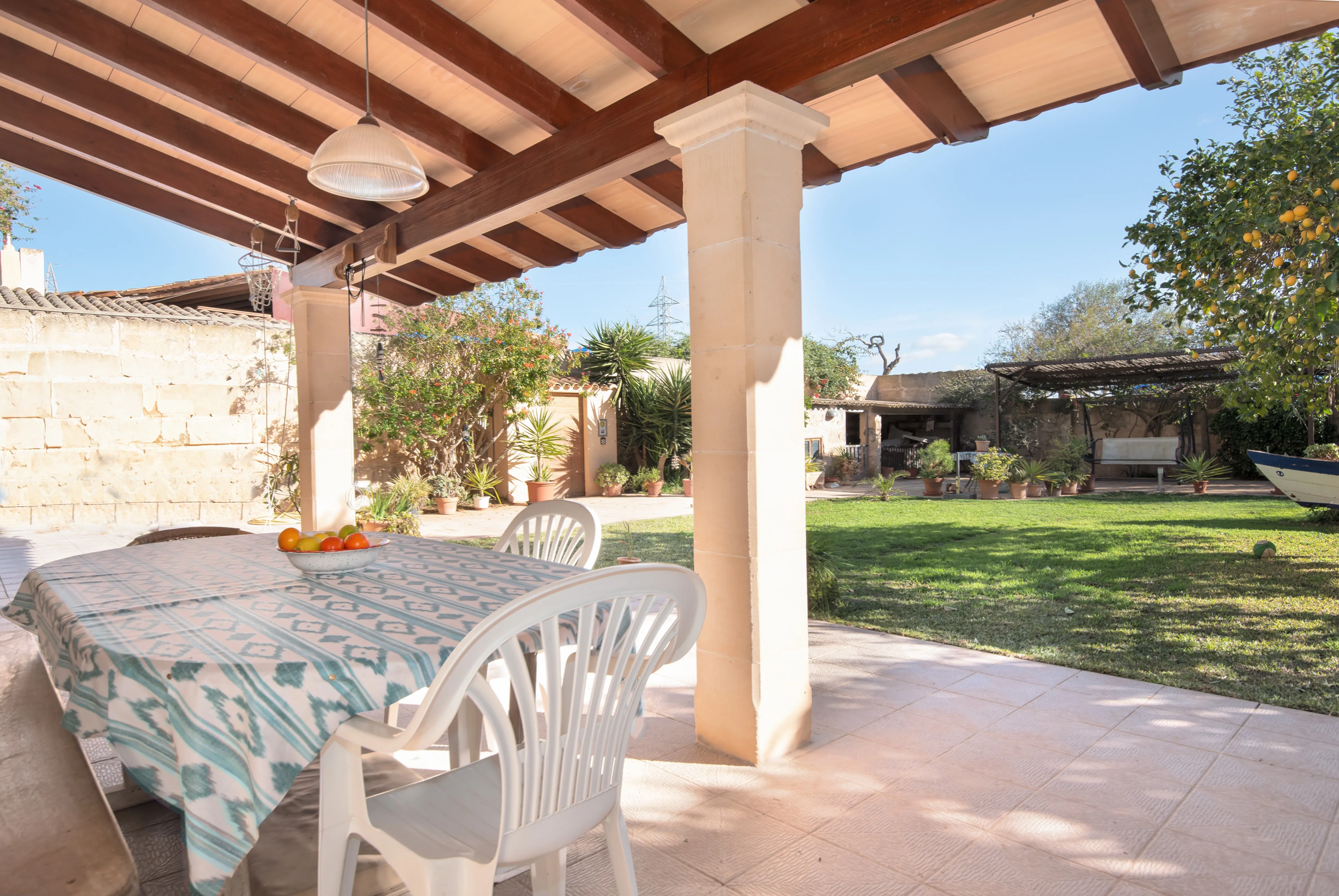 Townhouse with large garden in Llucmajor-3