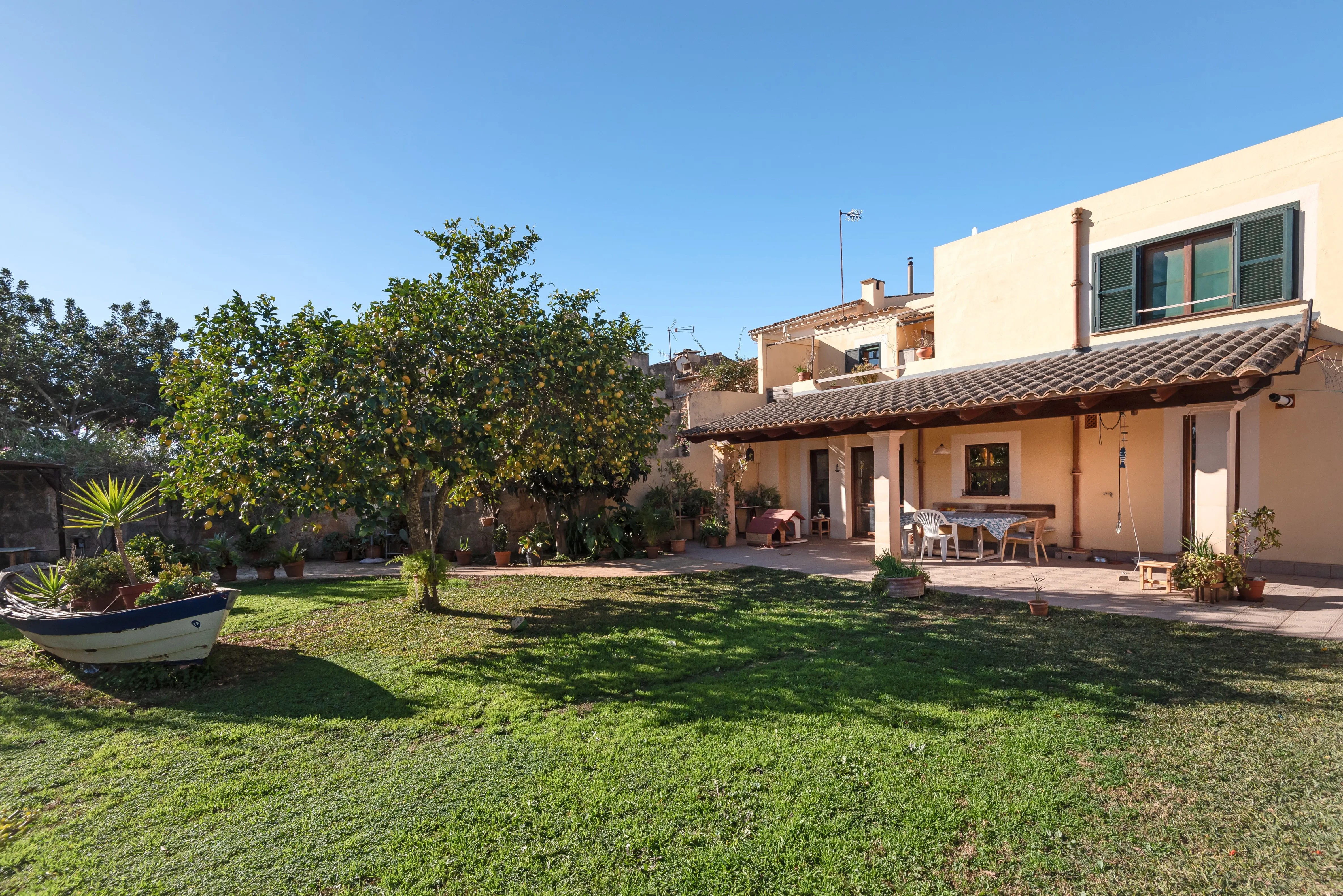 Townhouse with large garden in Llucmajor-18