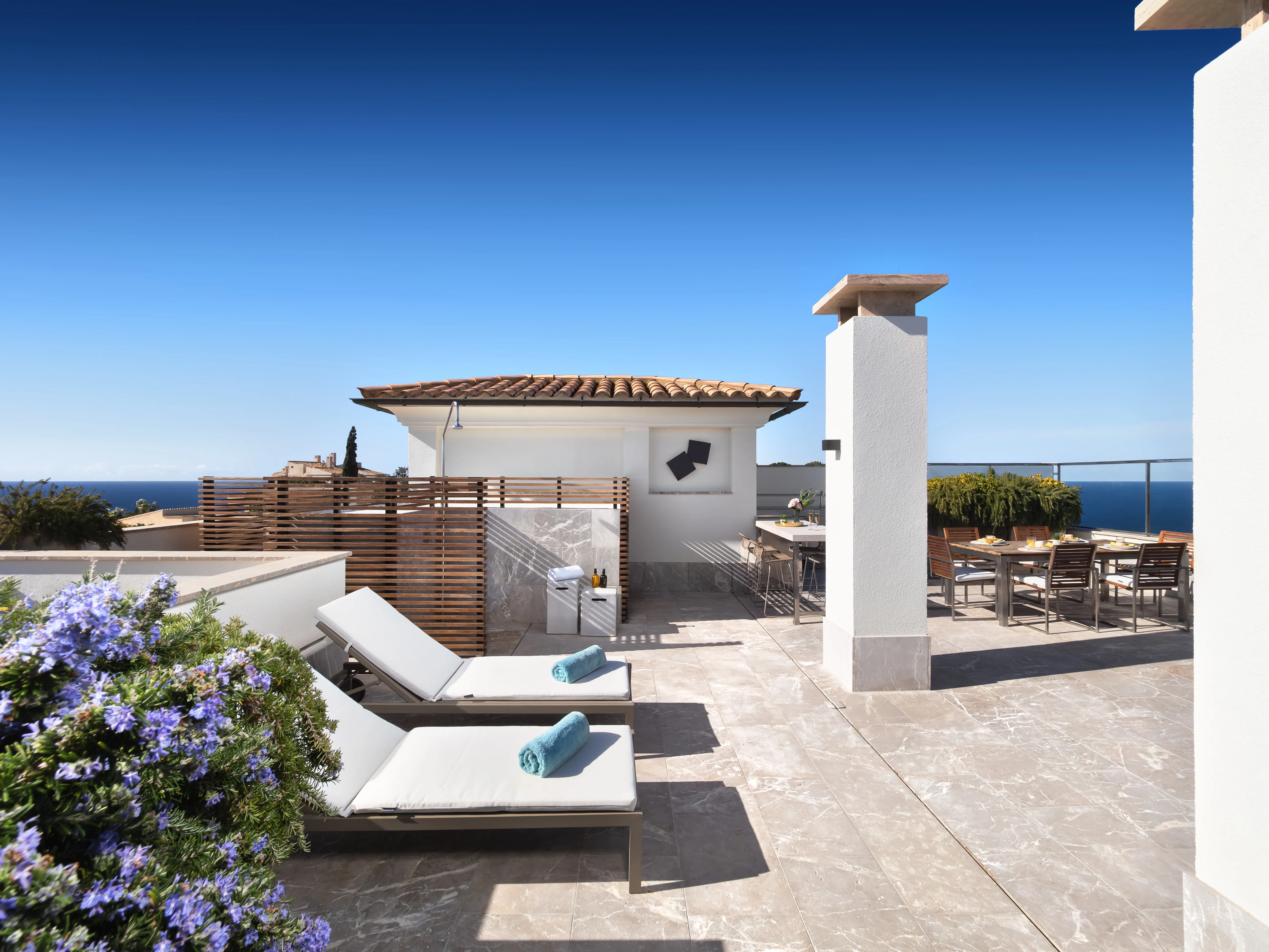 Penthouse met 360° uitzicht op zee en de haven-3