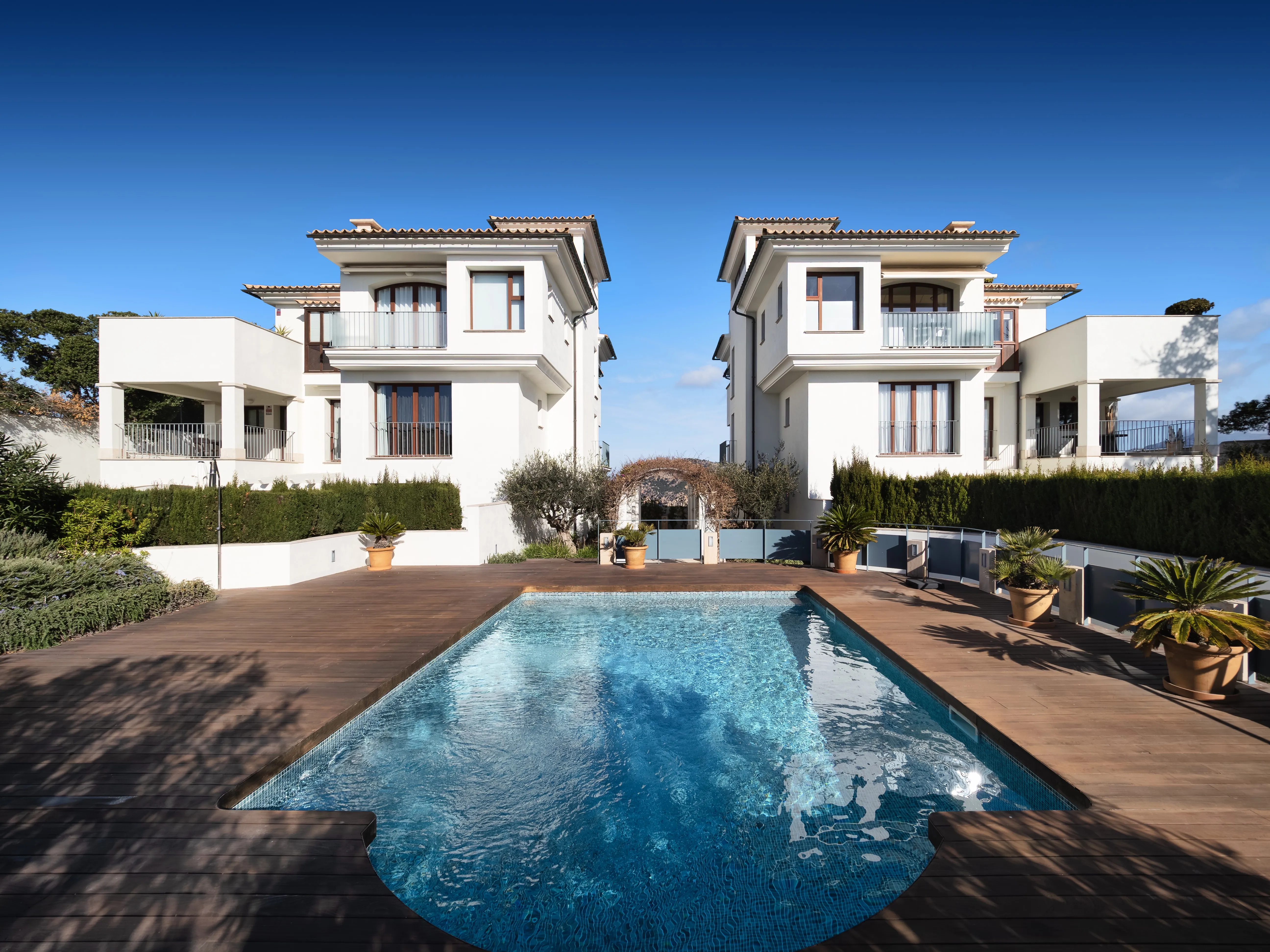 Penthouse with 360° ocean and harbour views-2