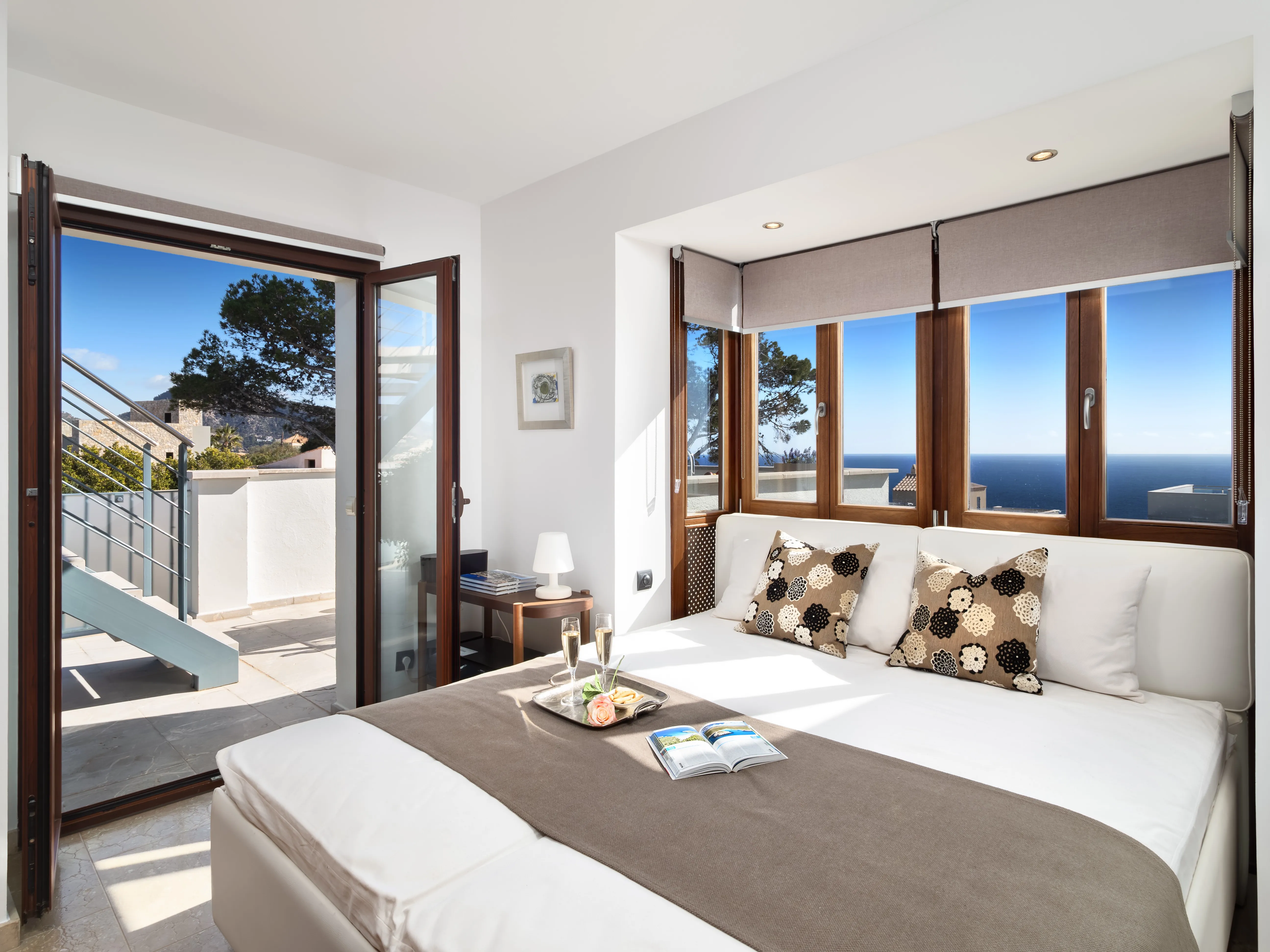 Penthouse met 360° uitzicht op zee en de haven-4