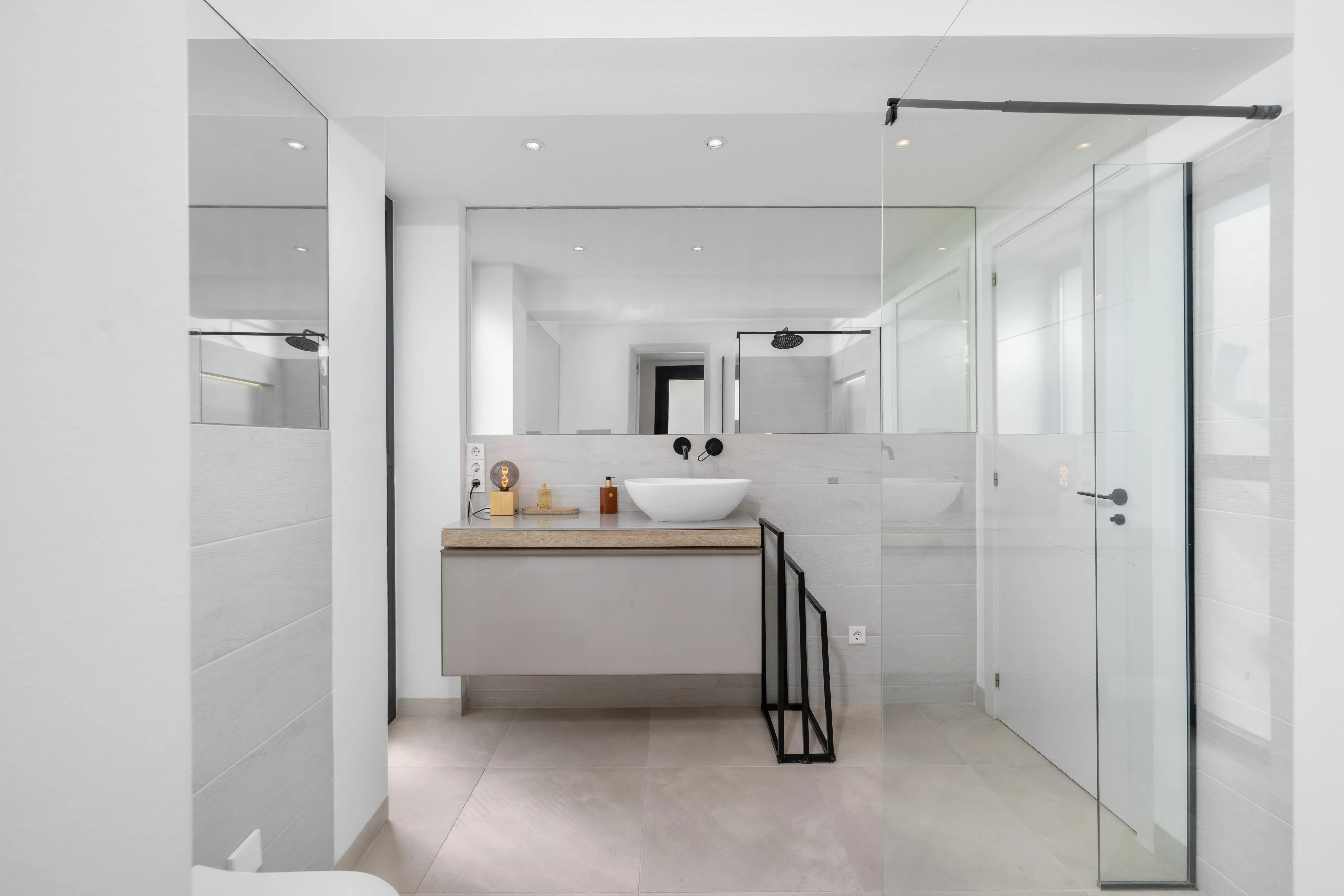 Villa moderne près de la plage de Palmanova-12