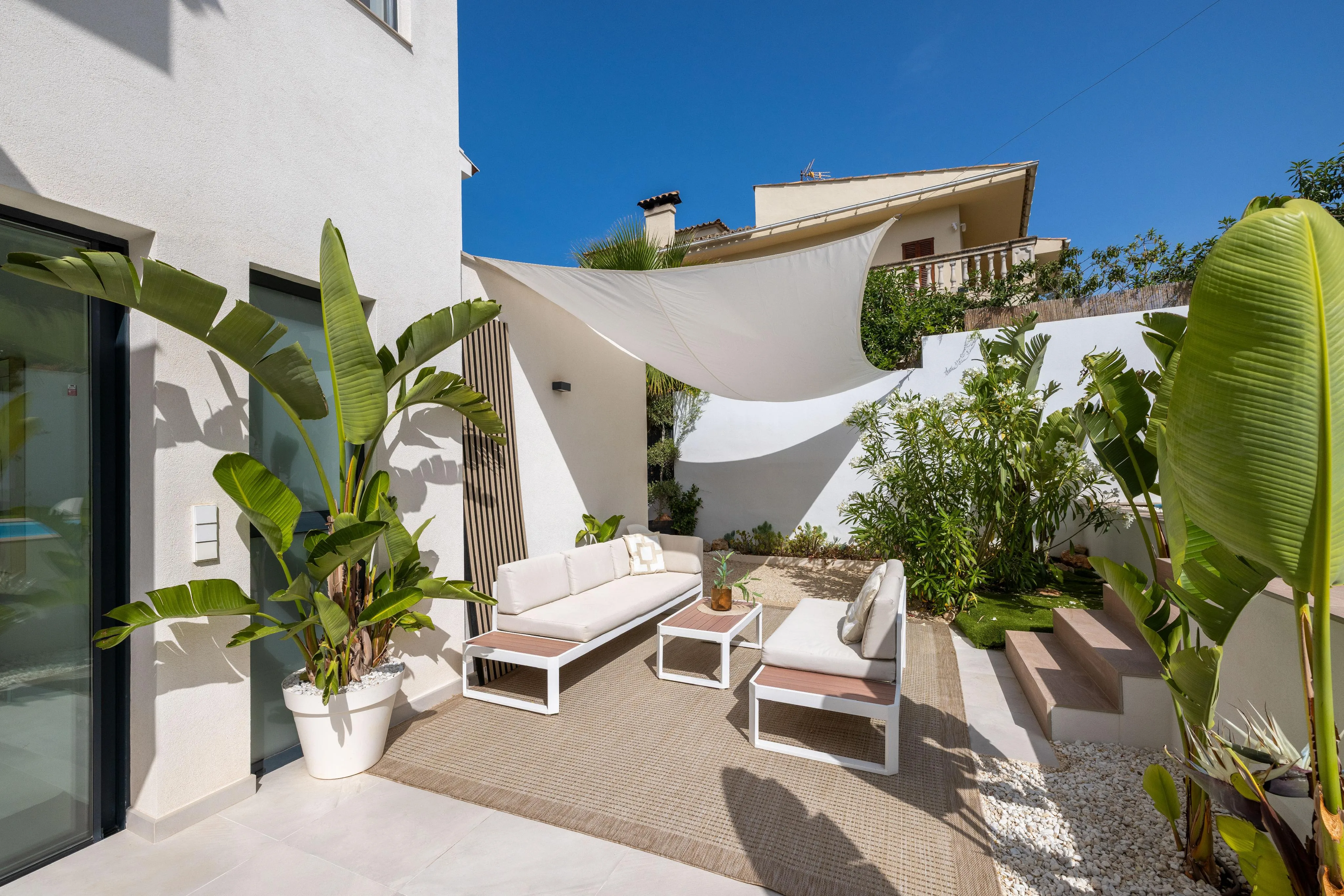 Villa moderne près de la plage de Palmanova-22