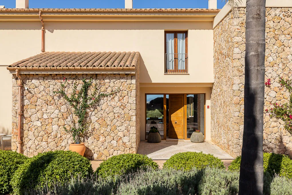 Luxury villa with panoramic views of the bay of Palma-5