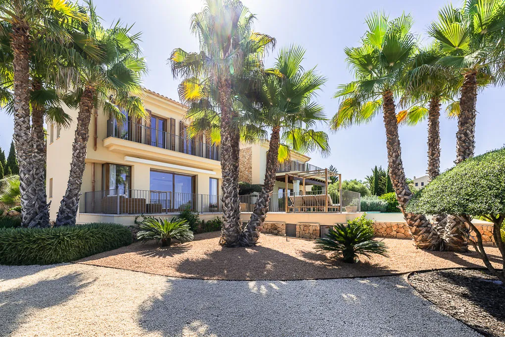 Luxury villa with panoramic views of the bay of Palma-26