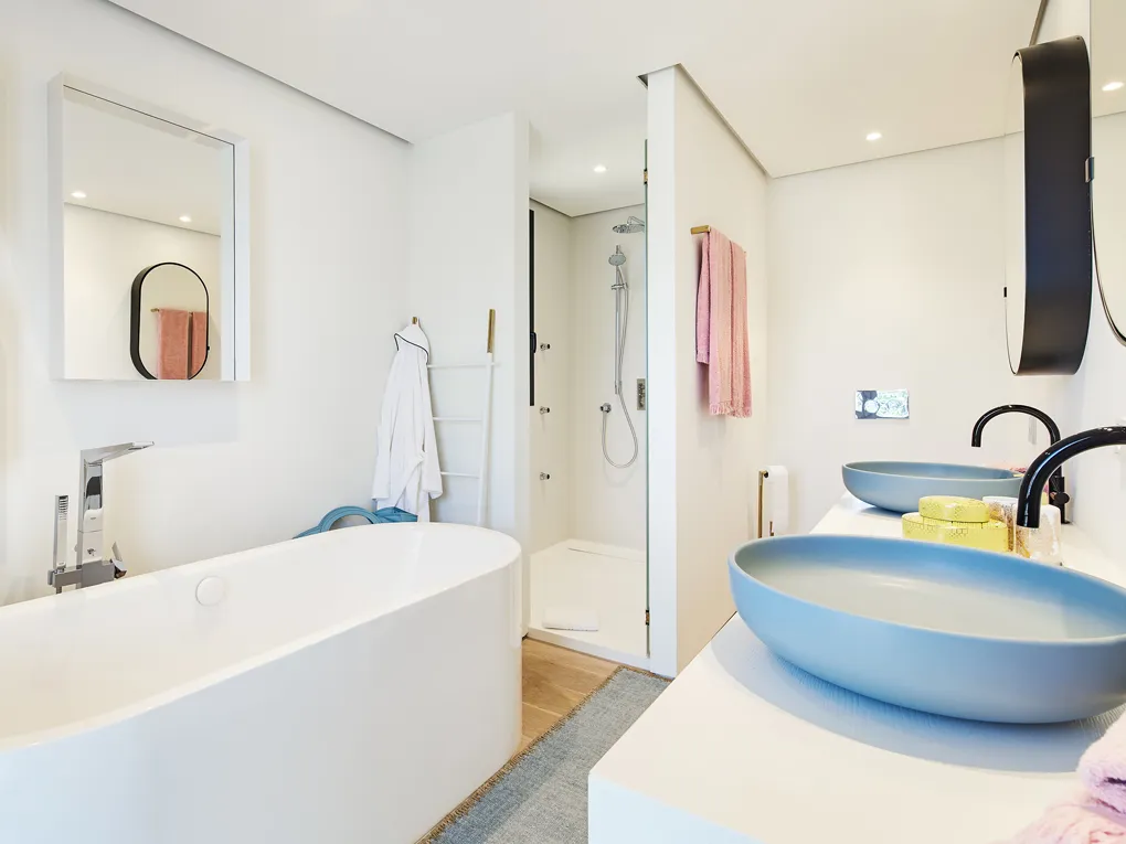 Luxury apartment next to the beach-9