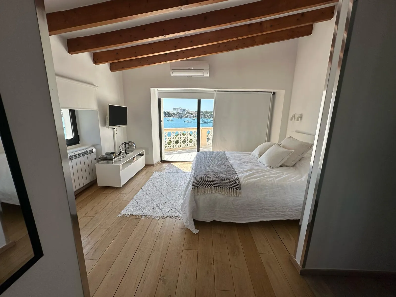 Fino a marzo: Casa a schiera sul mare con vista sul porto a Portocolom-5