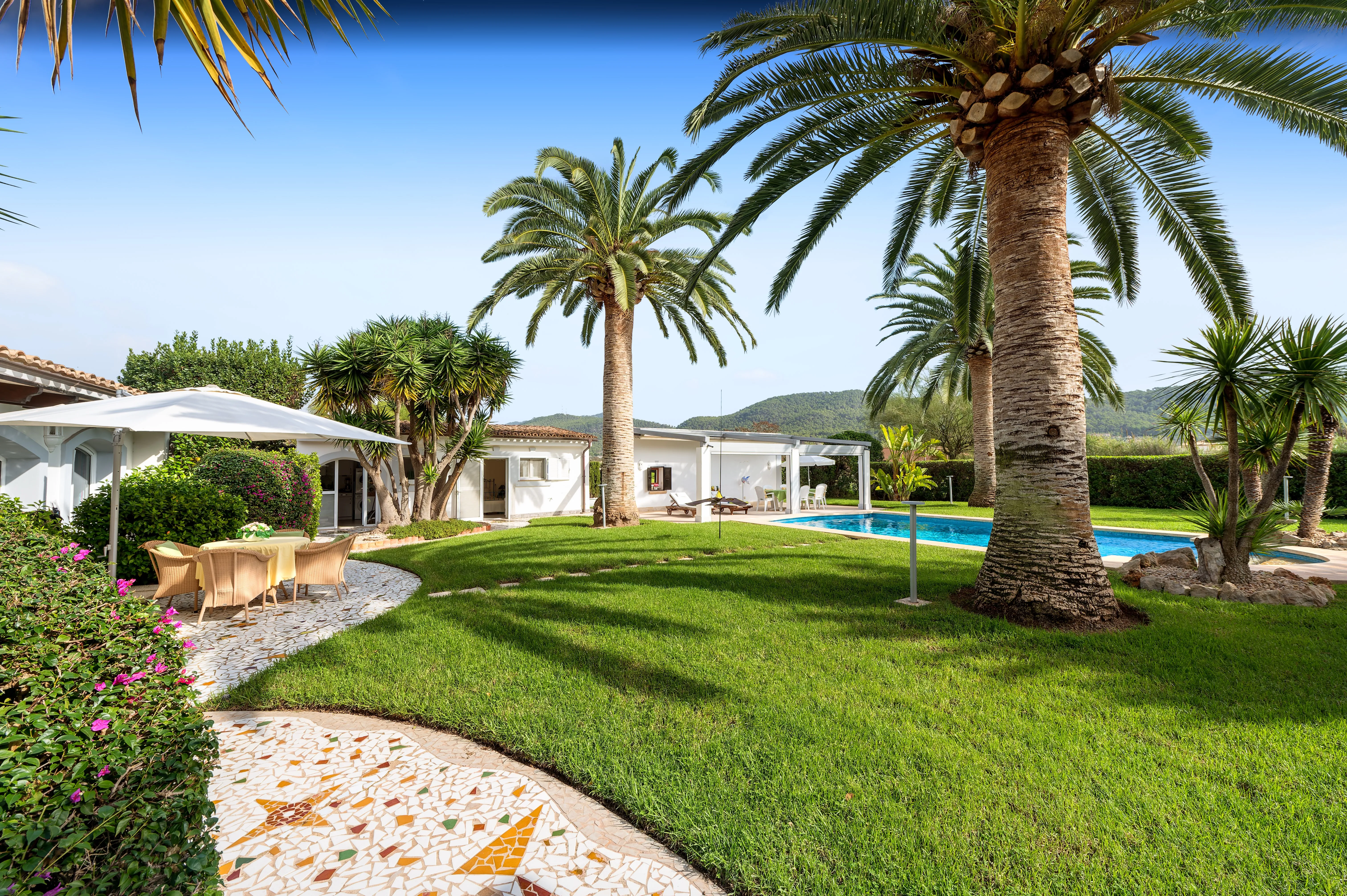 Private Finca in walking distance to the port-9