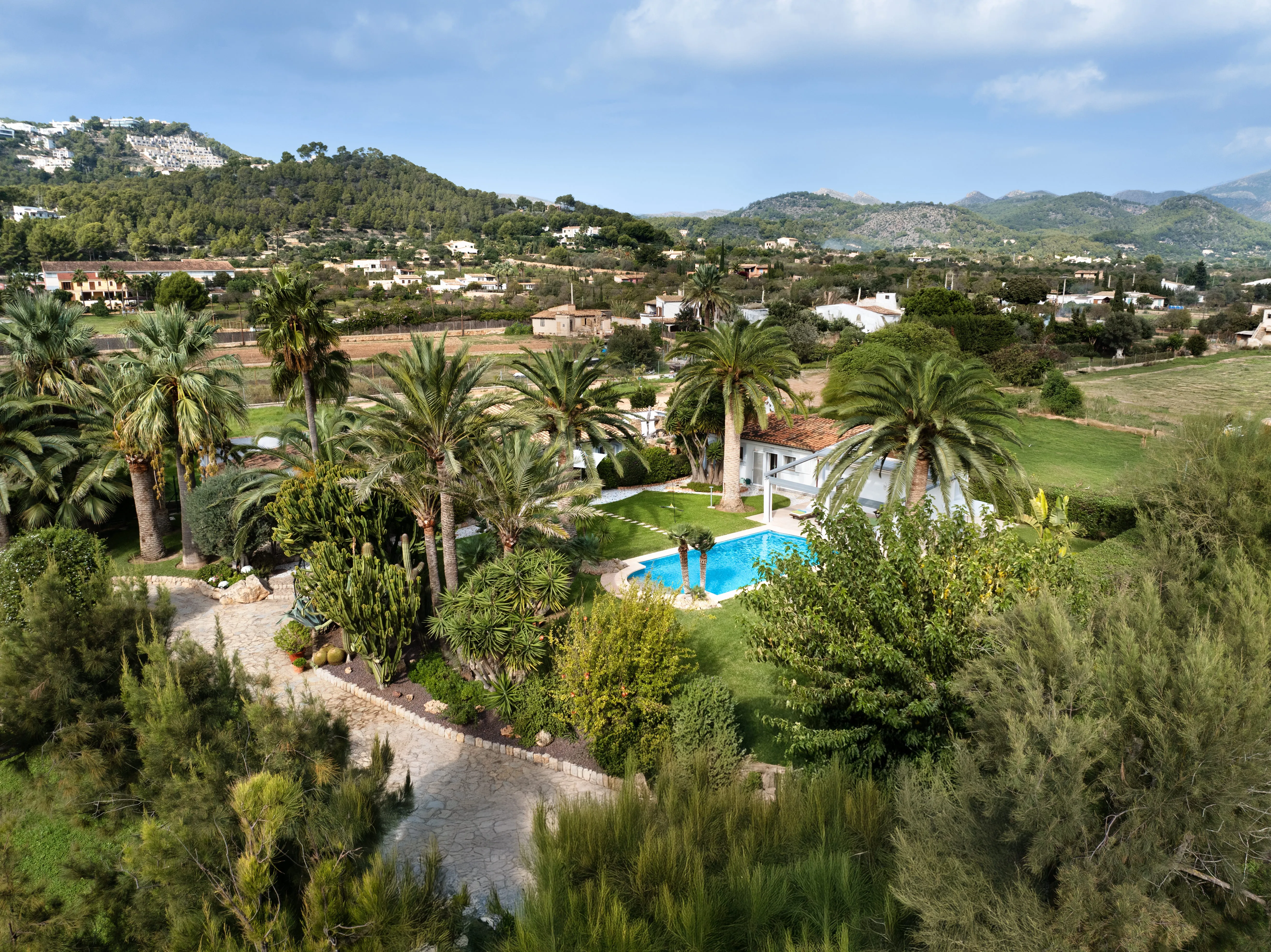 Private Finca in walking distance to the port-24