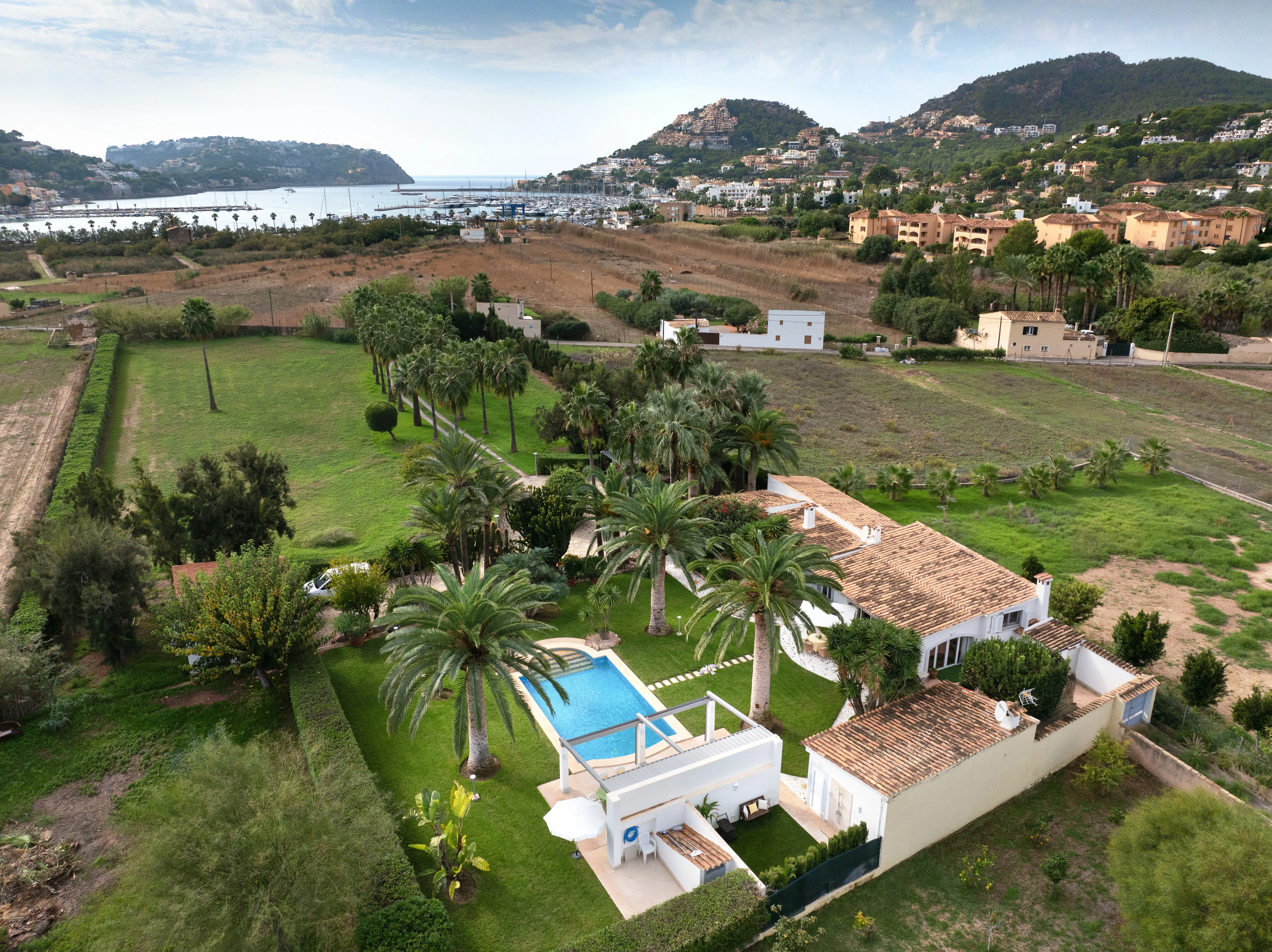Private Finca in walking distance to the port-25