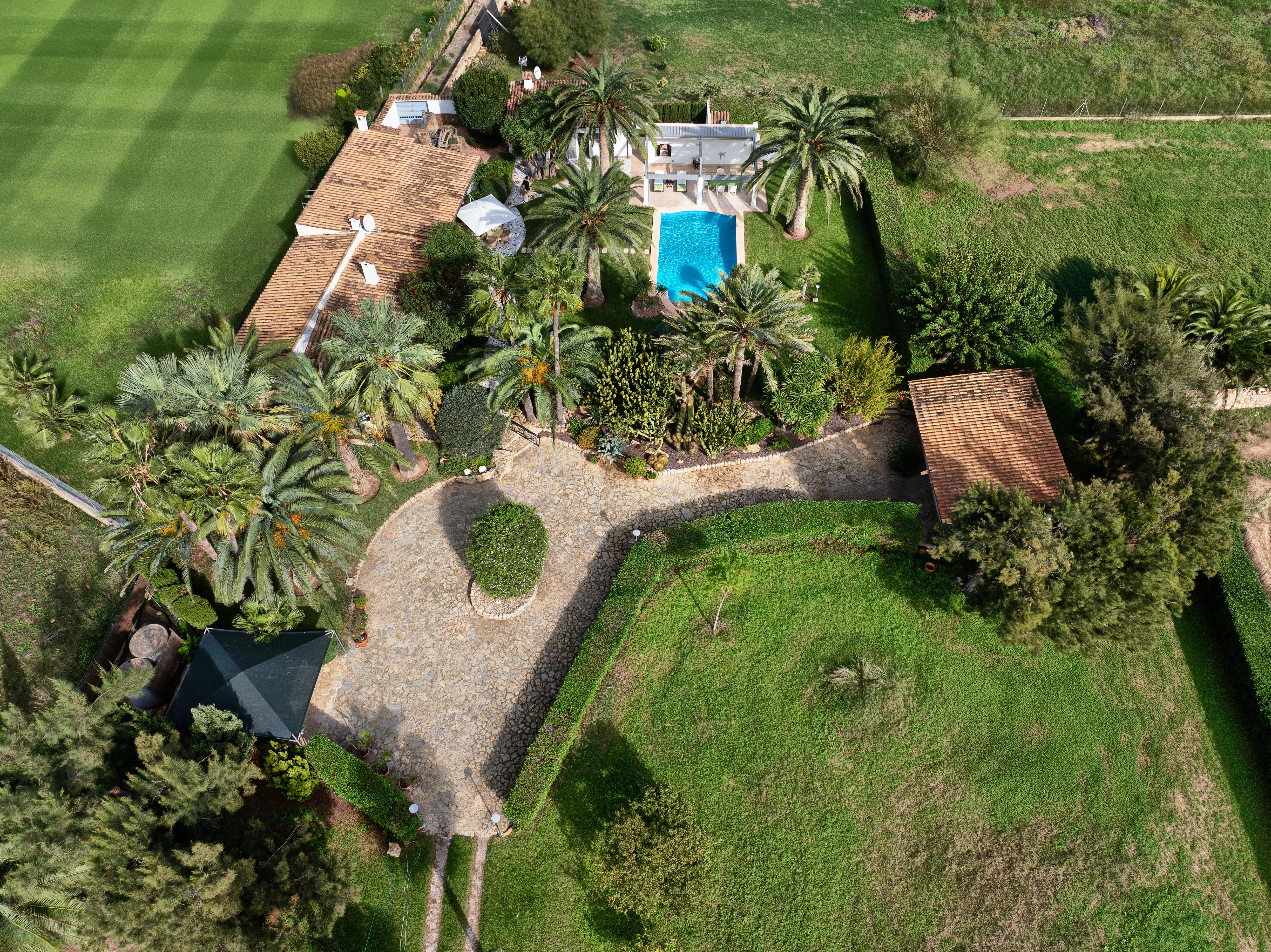 Private Finca in walking distance to the port-13
