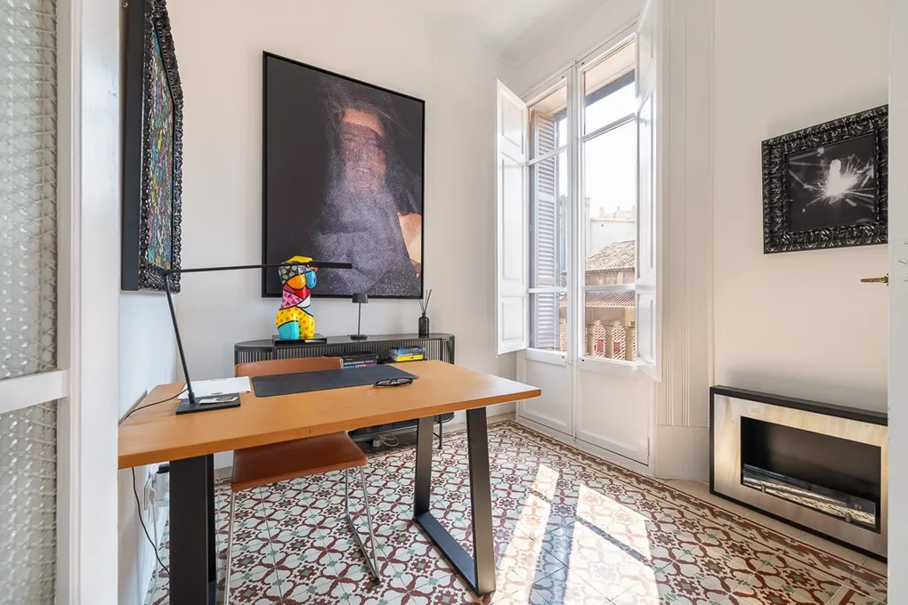 Elegante appartamento in un edificio storico vicino al mercato dell'Olivar-5