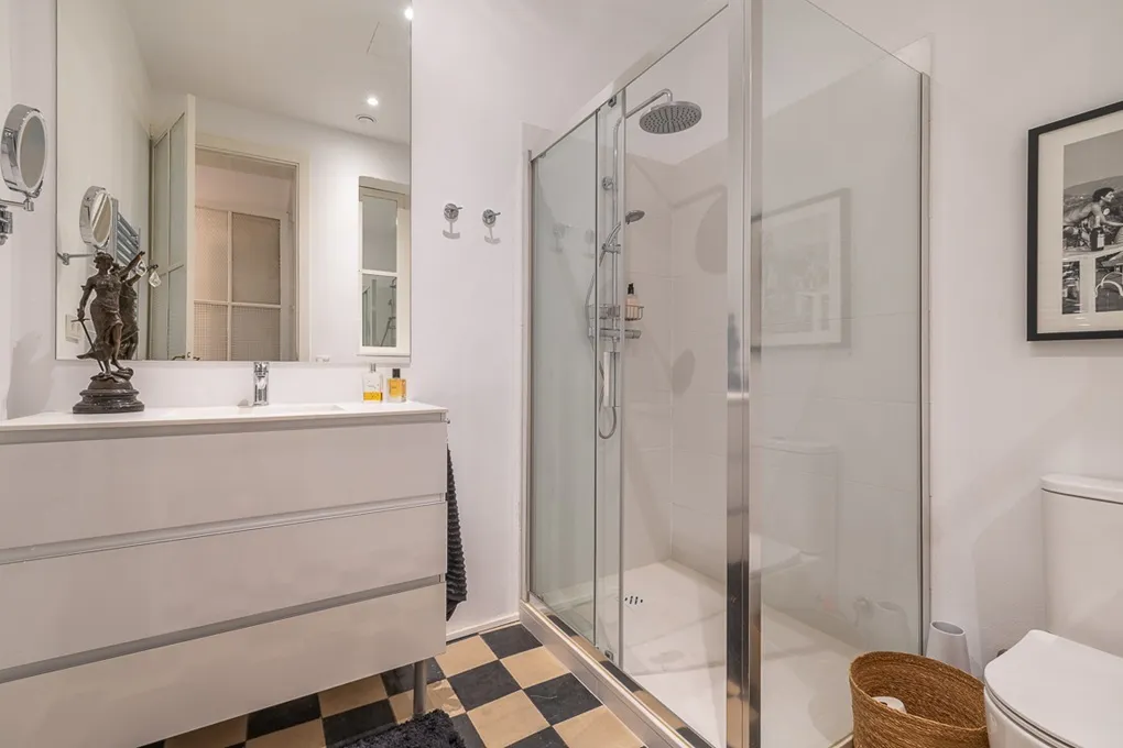 Elegante apartamento en un edificio histórico-11