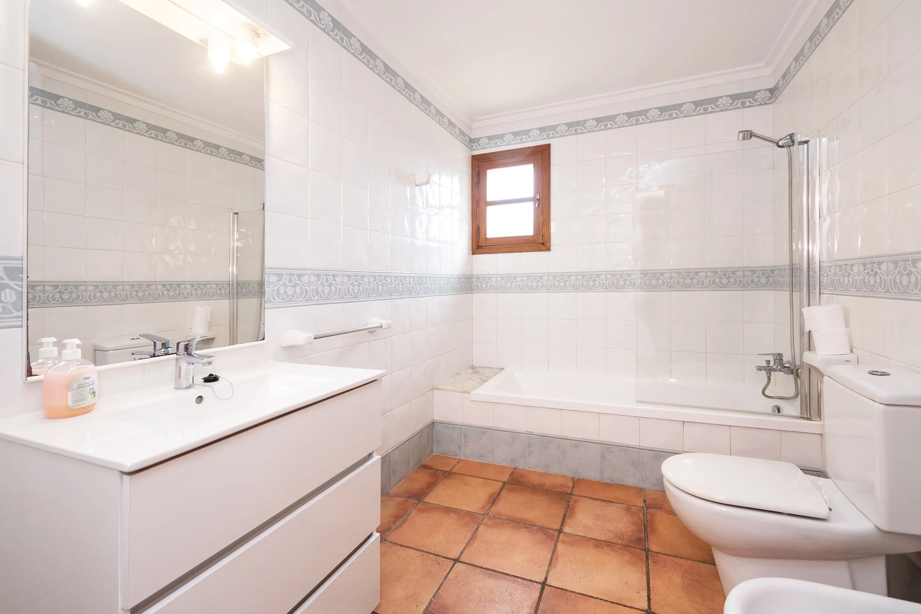 Charmigt traditionellt hus på landet i Pollensa med pool och semesterbostad med hyresrätt-13