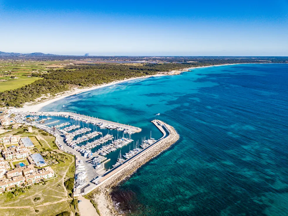 Appartamento al piano terra con giardino privato in un esclusivo complesso residenziale-4