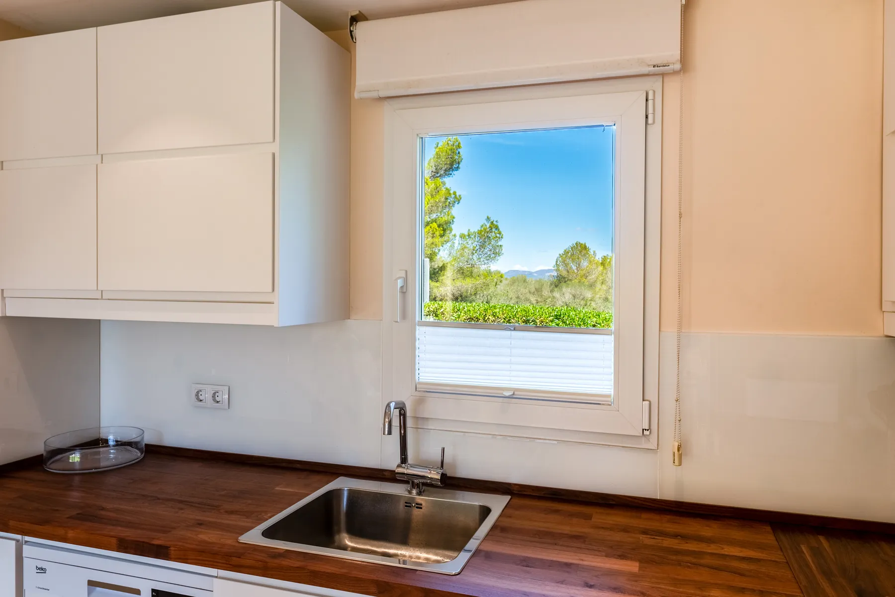 Appartamento al piano terra con giardino privato in un esclusivo complesso residenziale-8