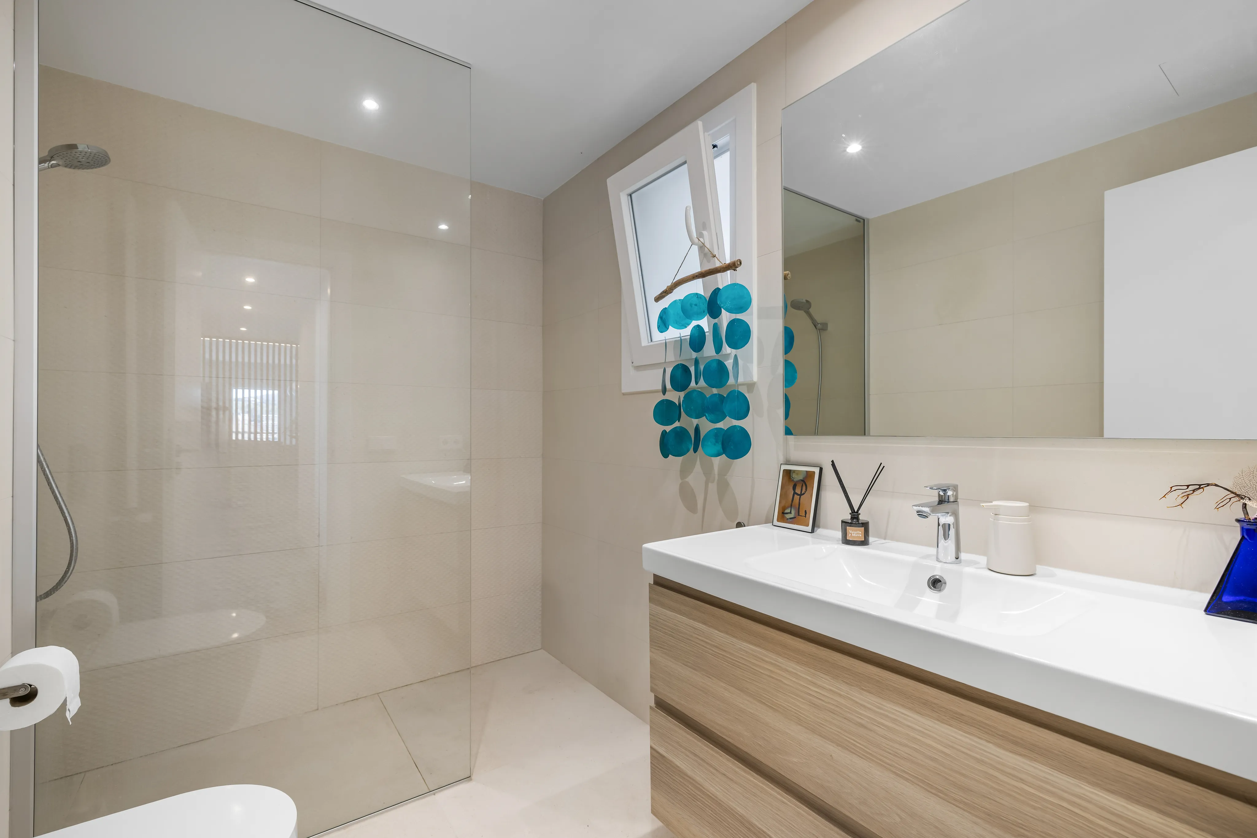 Fully renovated seafront apartment in Santa Ponsa-11