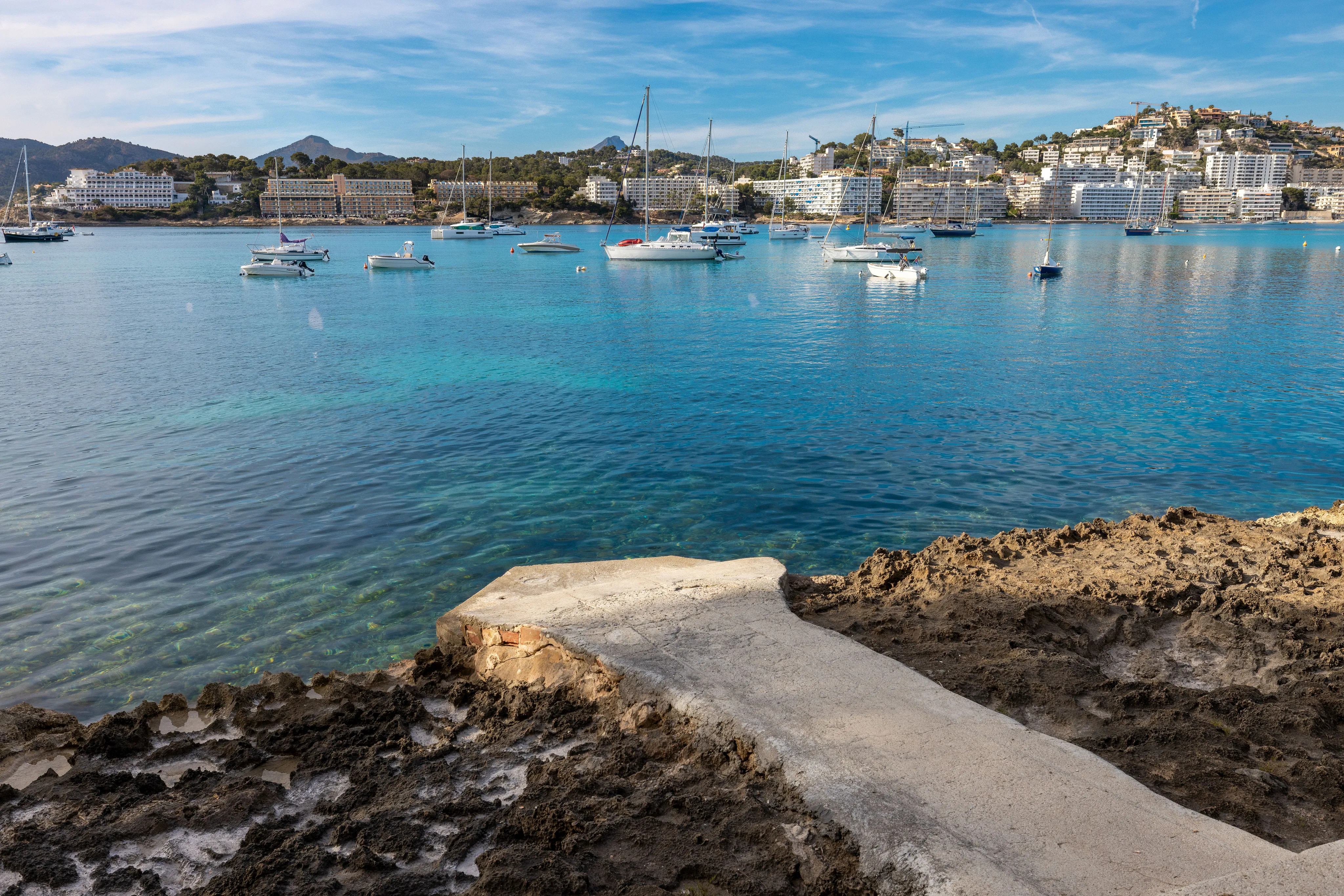 Fully renovated seafront apartment in Santa Ponsa-14