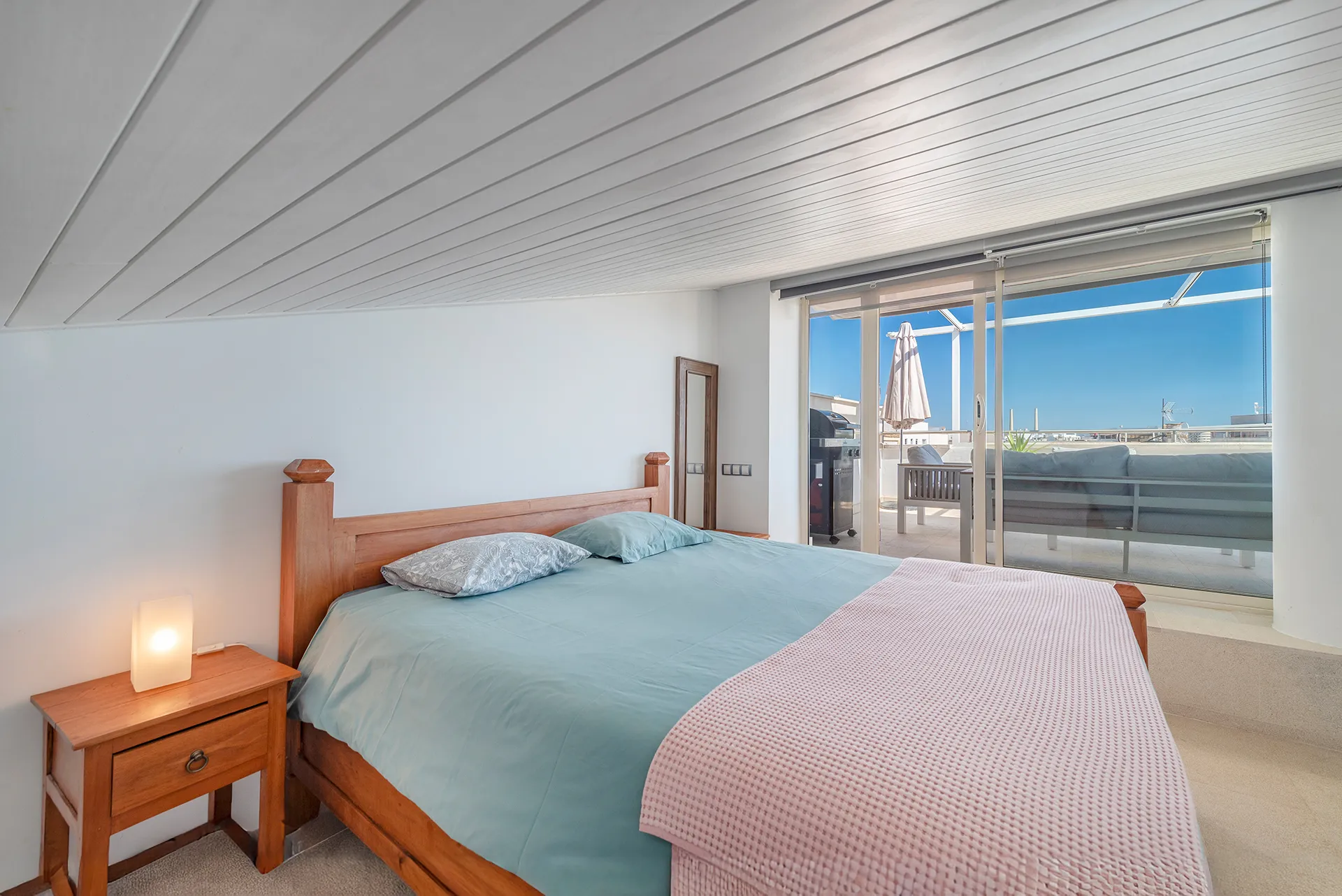 Stilfuldt byhus i hjertet af Puerto Alcúdia - med ferielicens, tagterrasse og attraktivt afkast-17