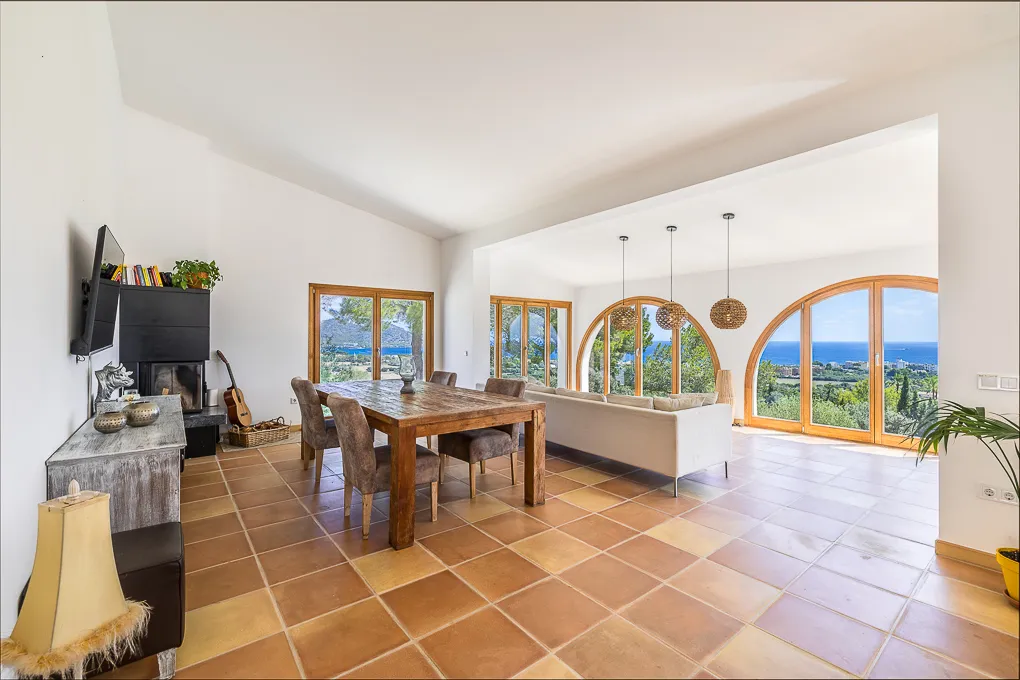 Villa-stijl landhuis met geweldig uitzicht op zee-5