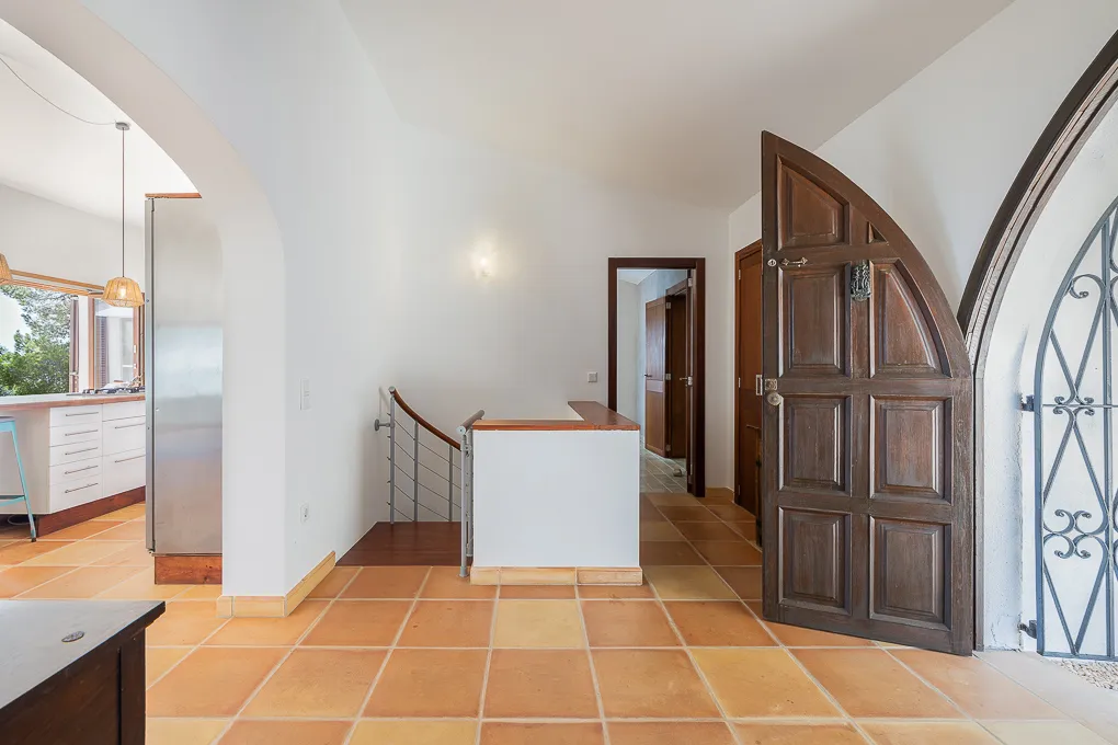 Villa-stijl landhuis met geweldig uitzicht op zee-8