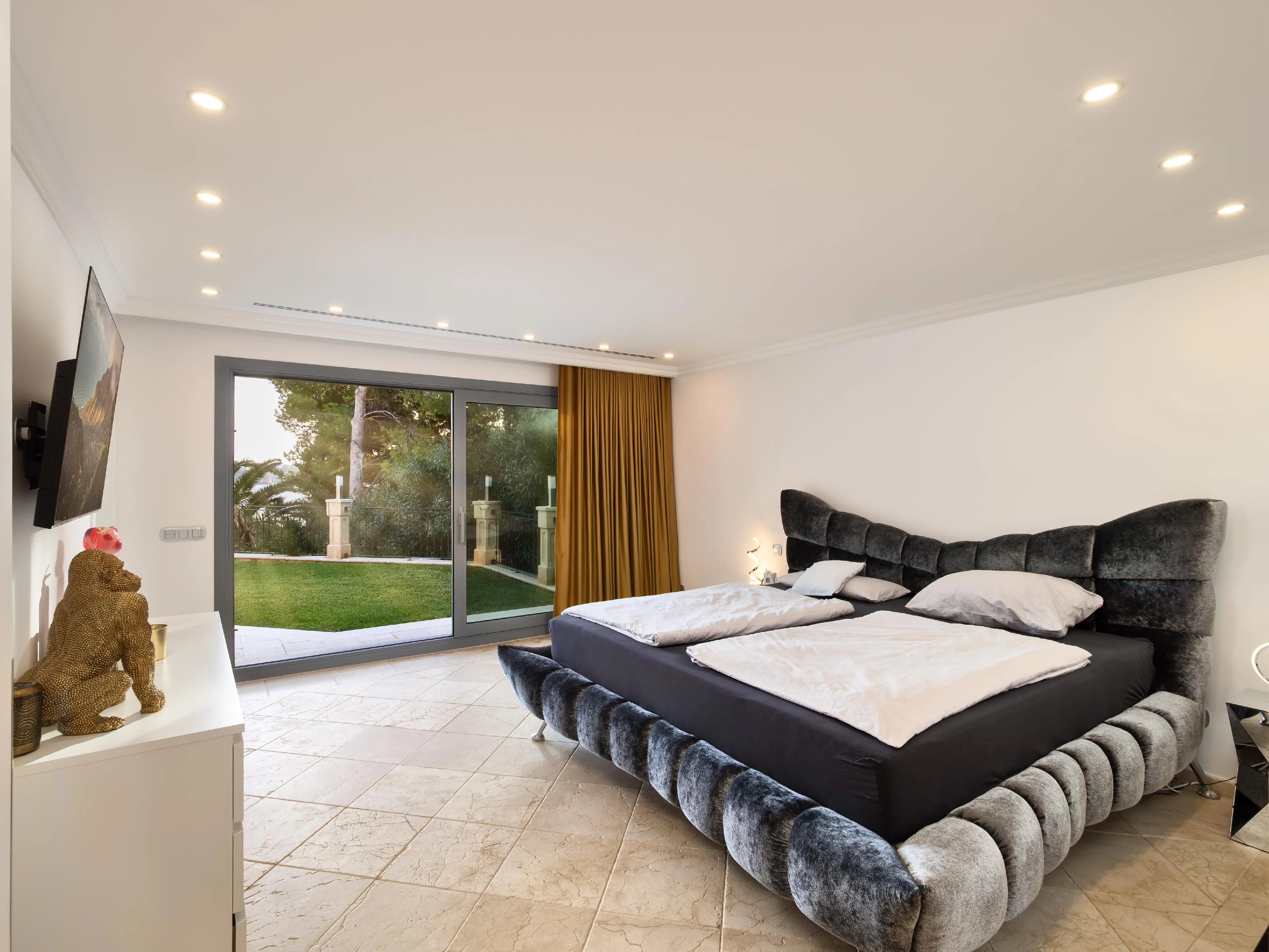 Luxury villa right by the sea – Mediterranean property in Costa de la Calma-19