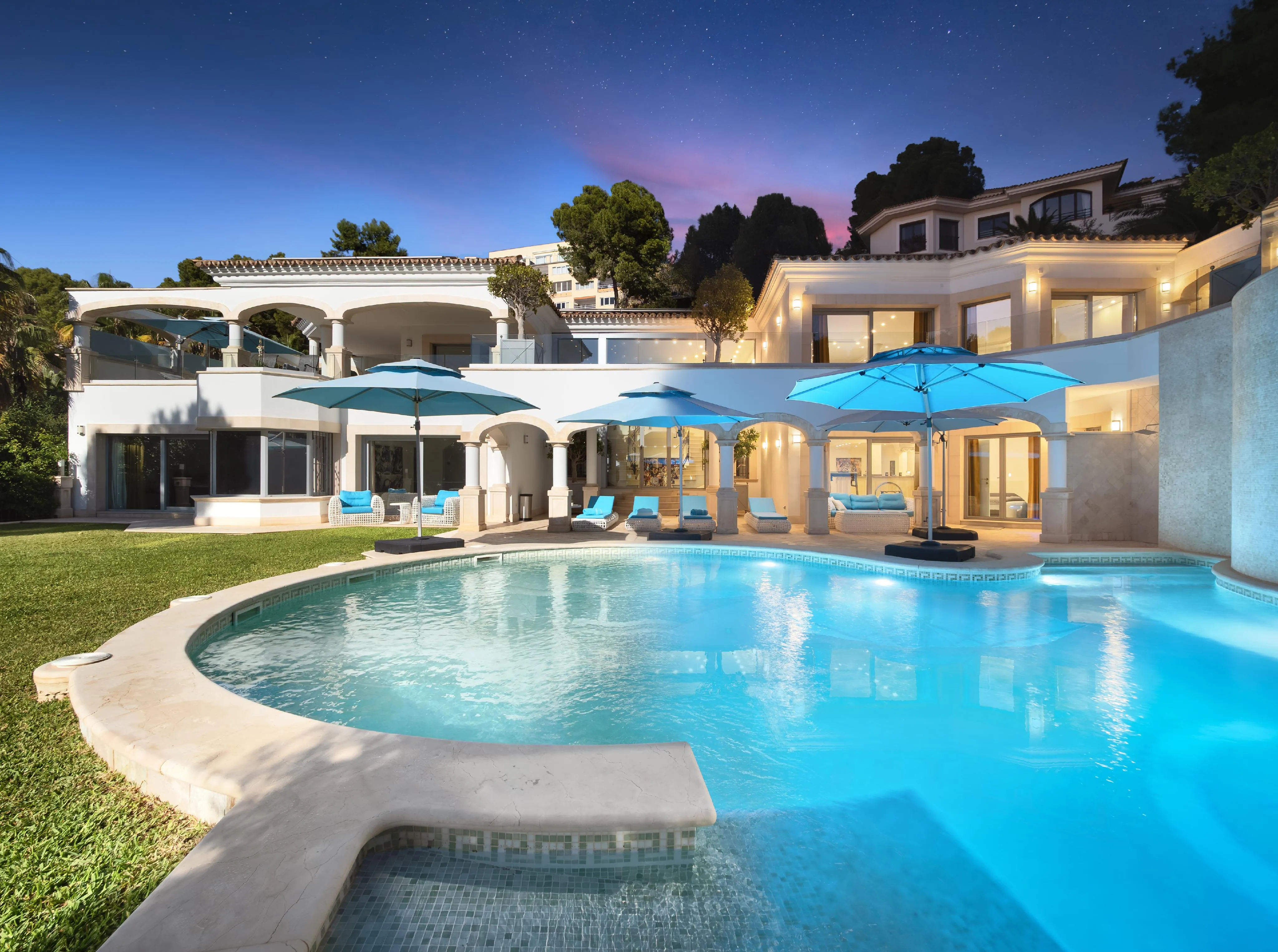 Vila de luxe enfront del mar – propietat mediterrània a Costa de la Calma-4