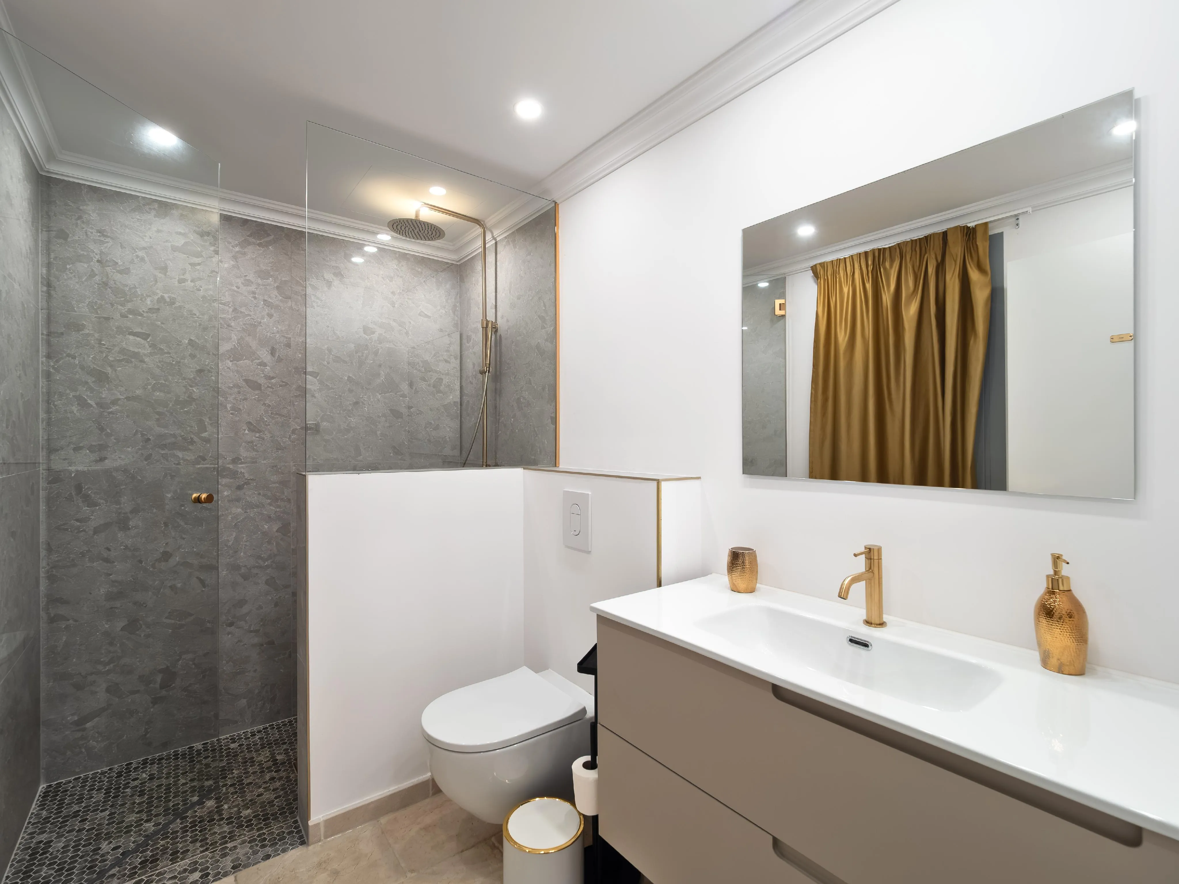 Vila de luxe enfront del mar – propietat mediterrània a Costa de la Calma-22