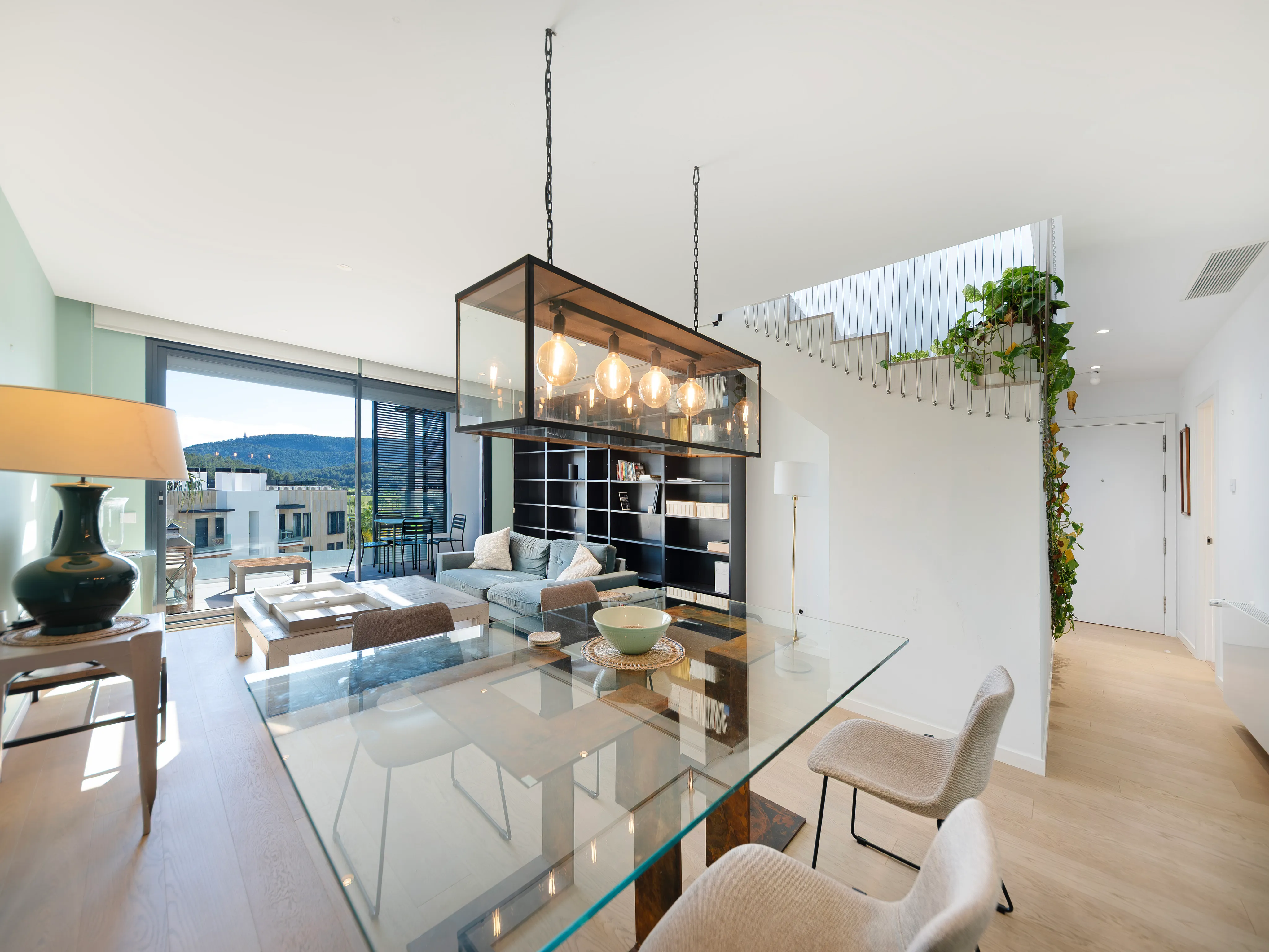 Eksklusiv penthouse med tagterrasse, terrasse og golfudsigt-3