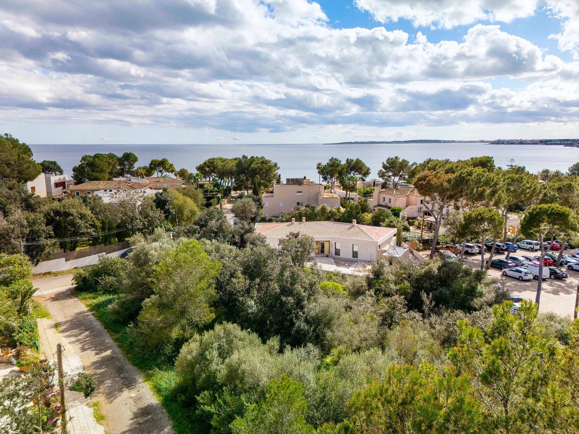 Parcela para la construcción de una villa con piscina y vistas al mar-1