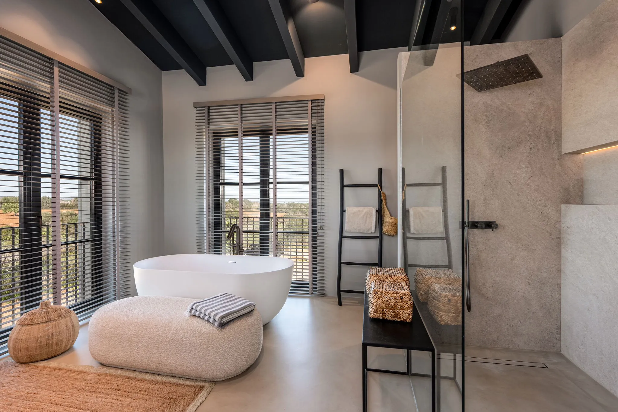 Ruime nieuwbouw finca aan de rand van Porto Colom-12