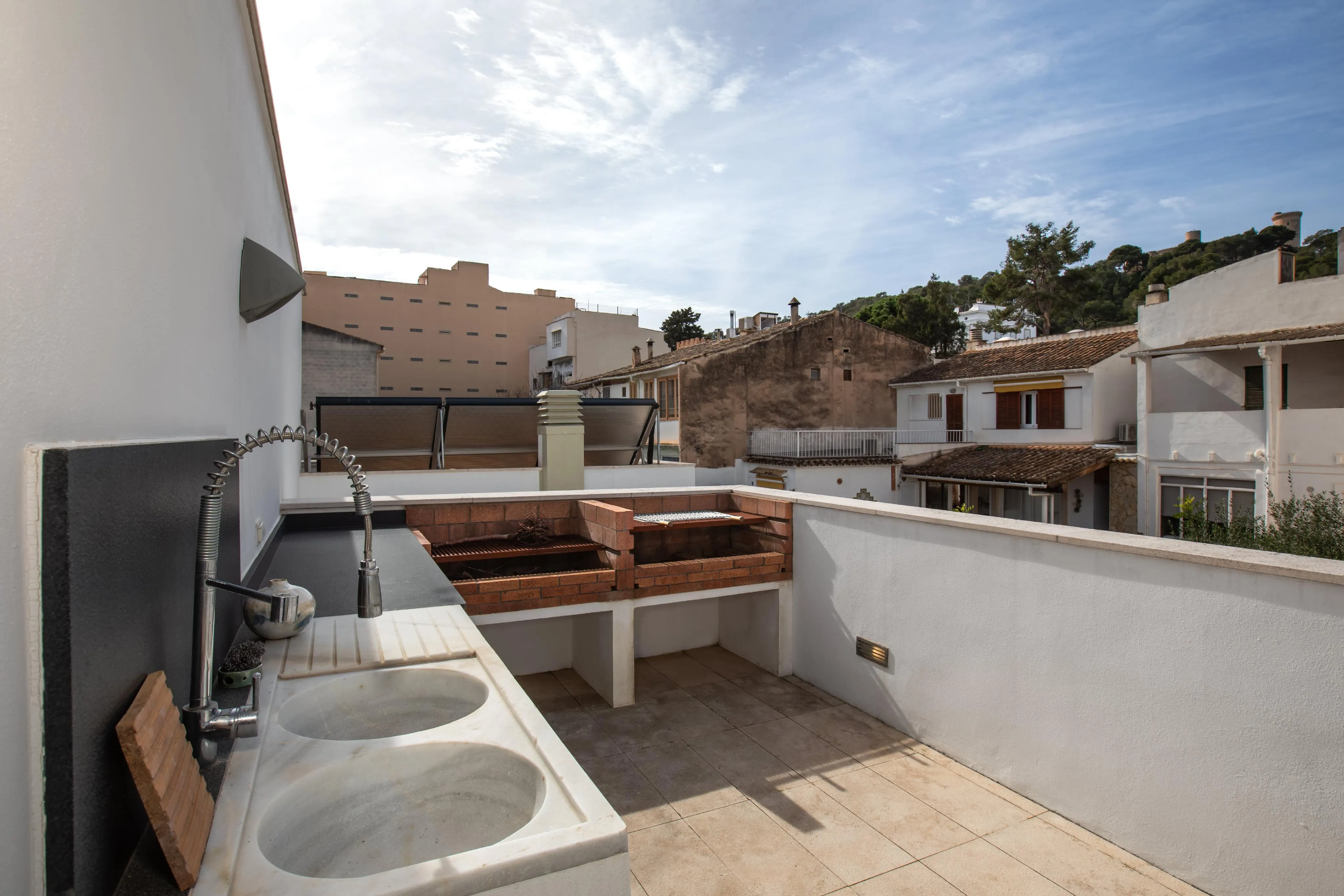 Nowoczesna willa z oddzielnym mieszkaniem w El Terreno-10