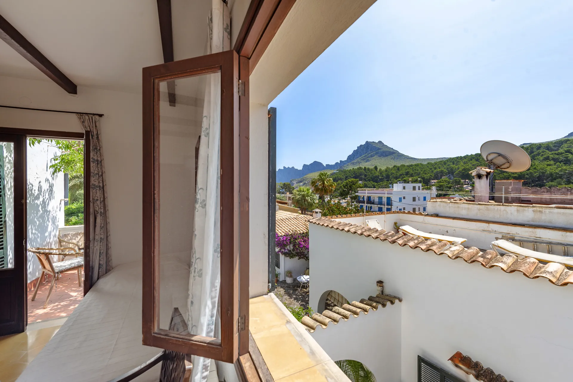 Traditionel fritliggende villa tæt på havet i Cala San Vicente-13
