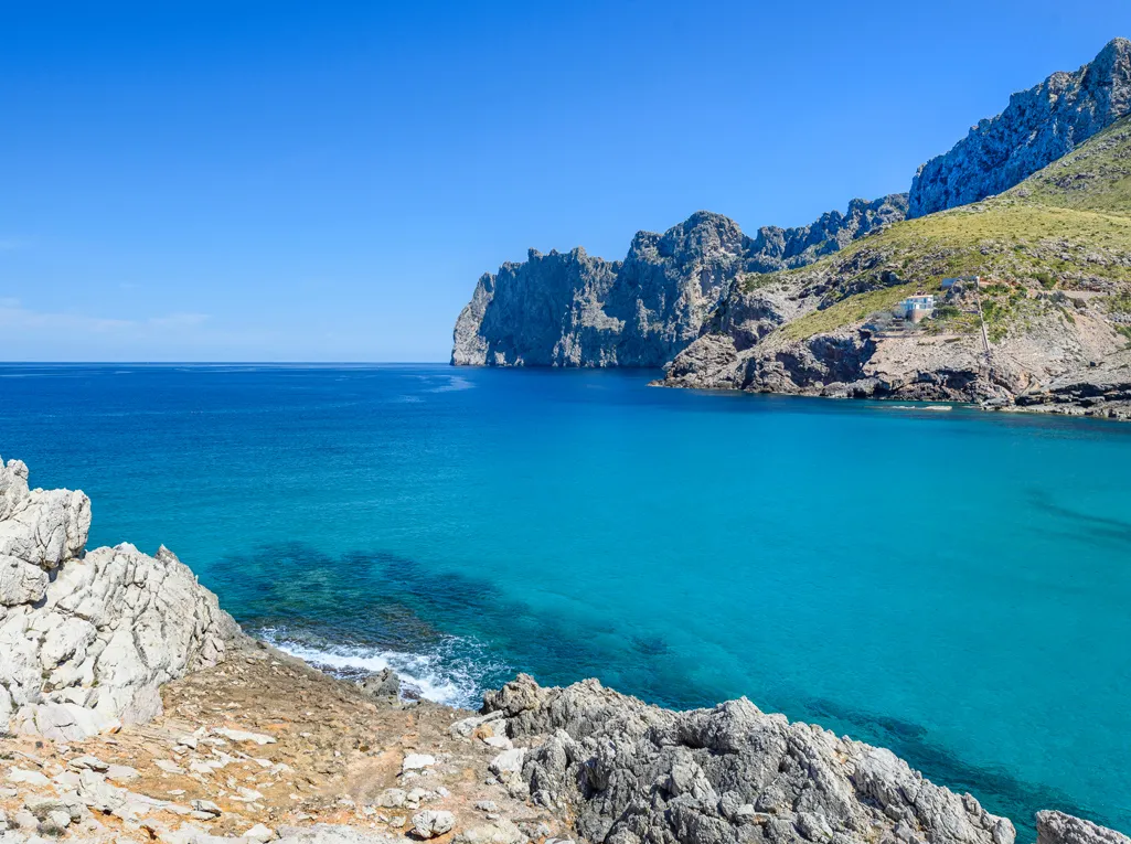 Traditional detached villa close to the sea in Cala San Vicente-4