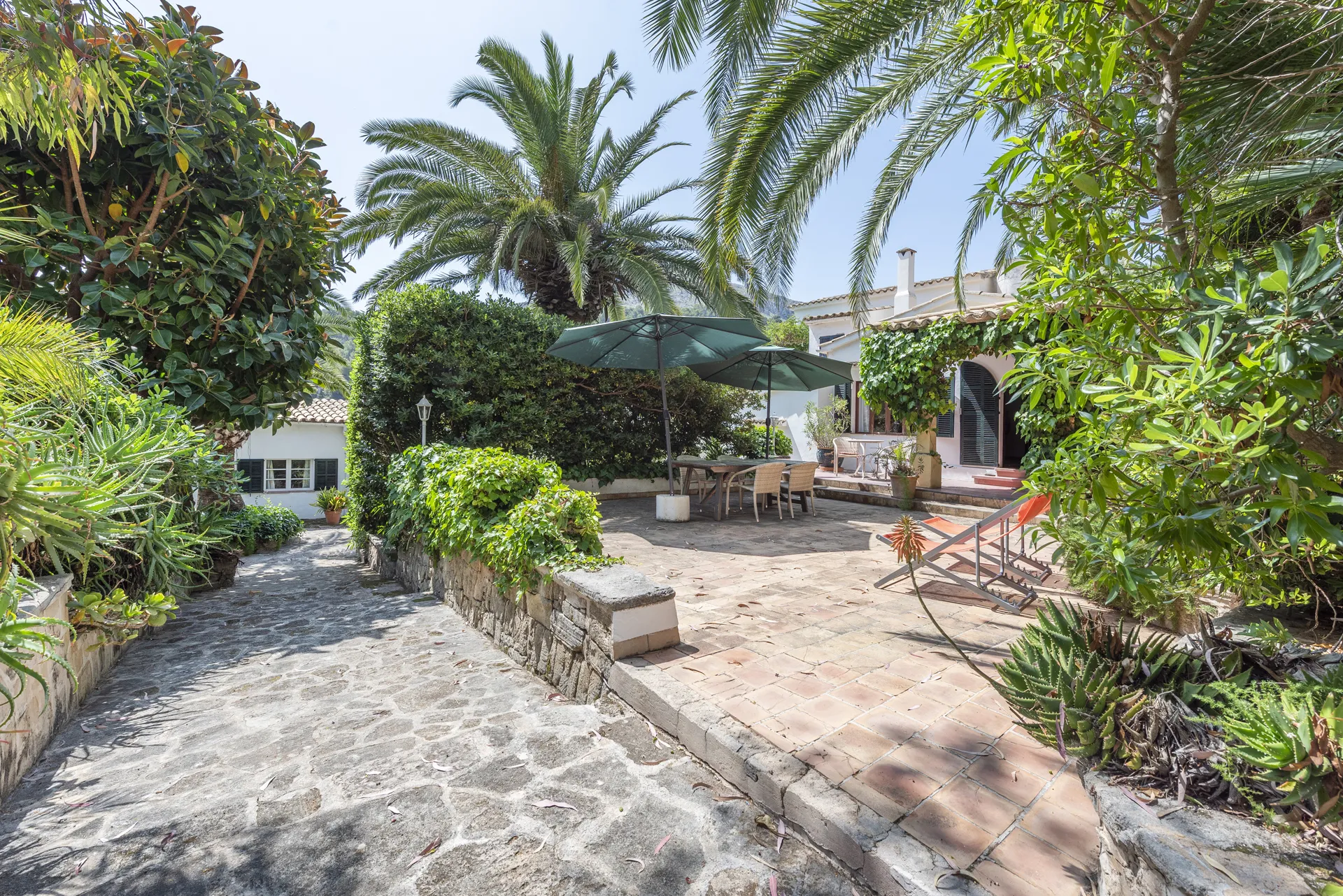 Traditionel fritliggende villa tæt på havet i Cala San Vicente-5